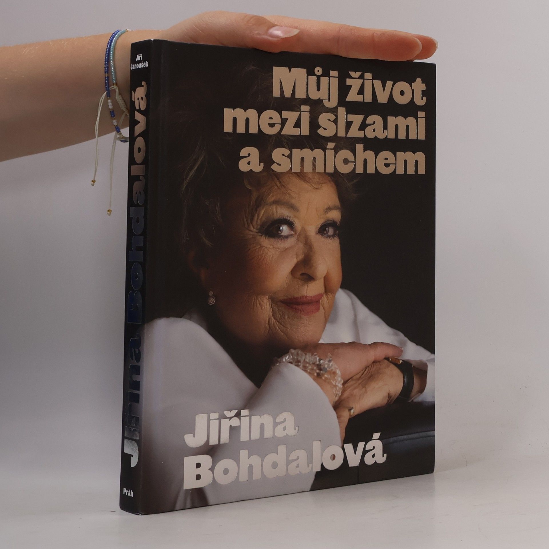 Můj život mezi slzami a smíchem