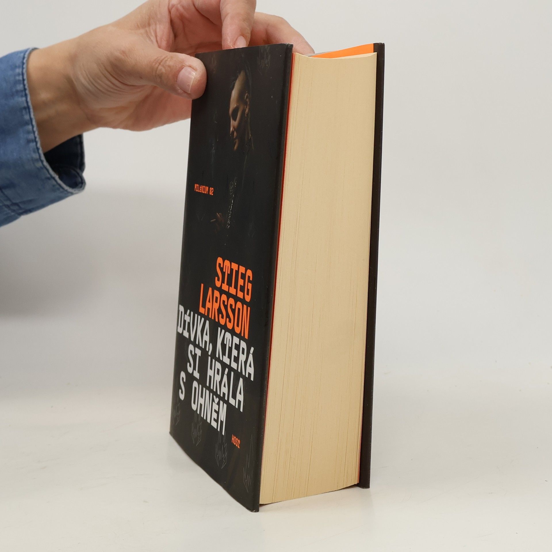 Stieg Larsson Dívka, která si hrála s ohněm