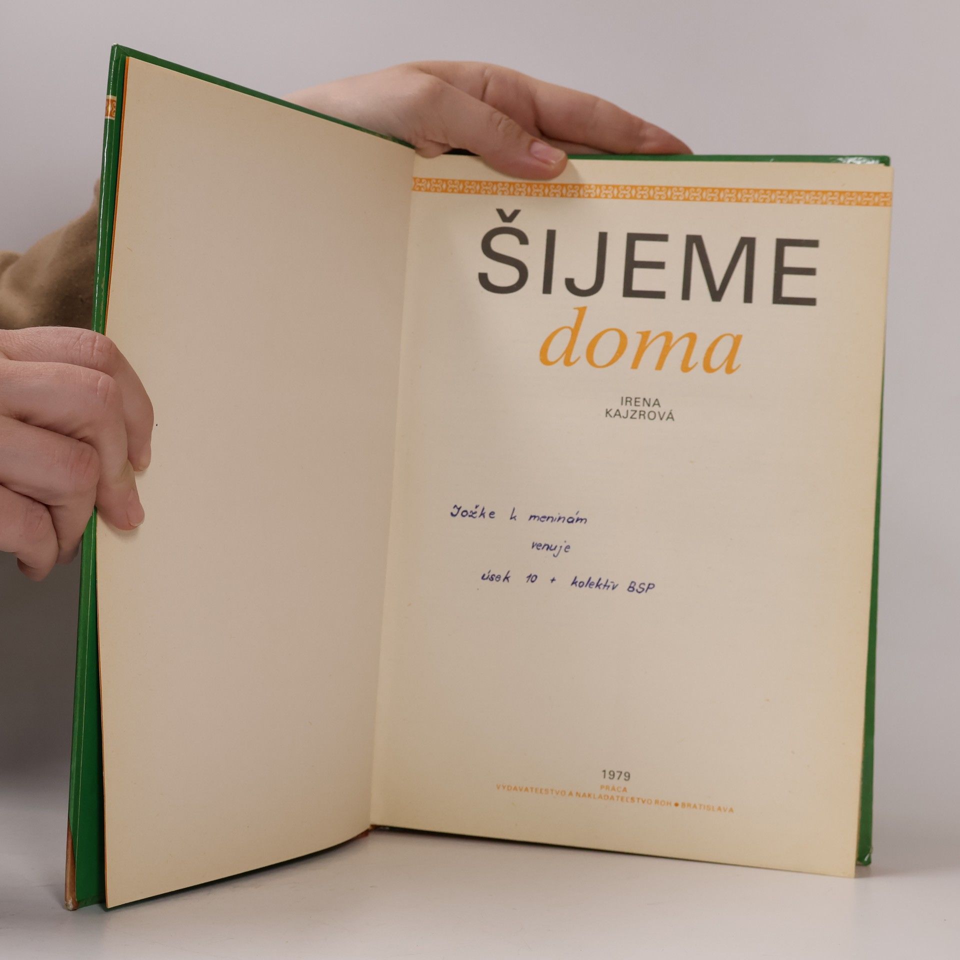 Irena Kajzrová Šijeme doma