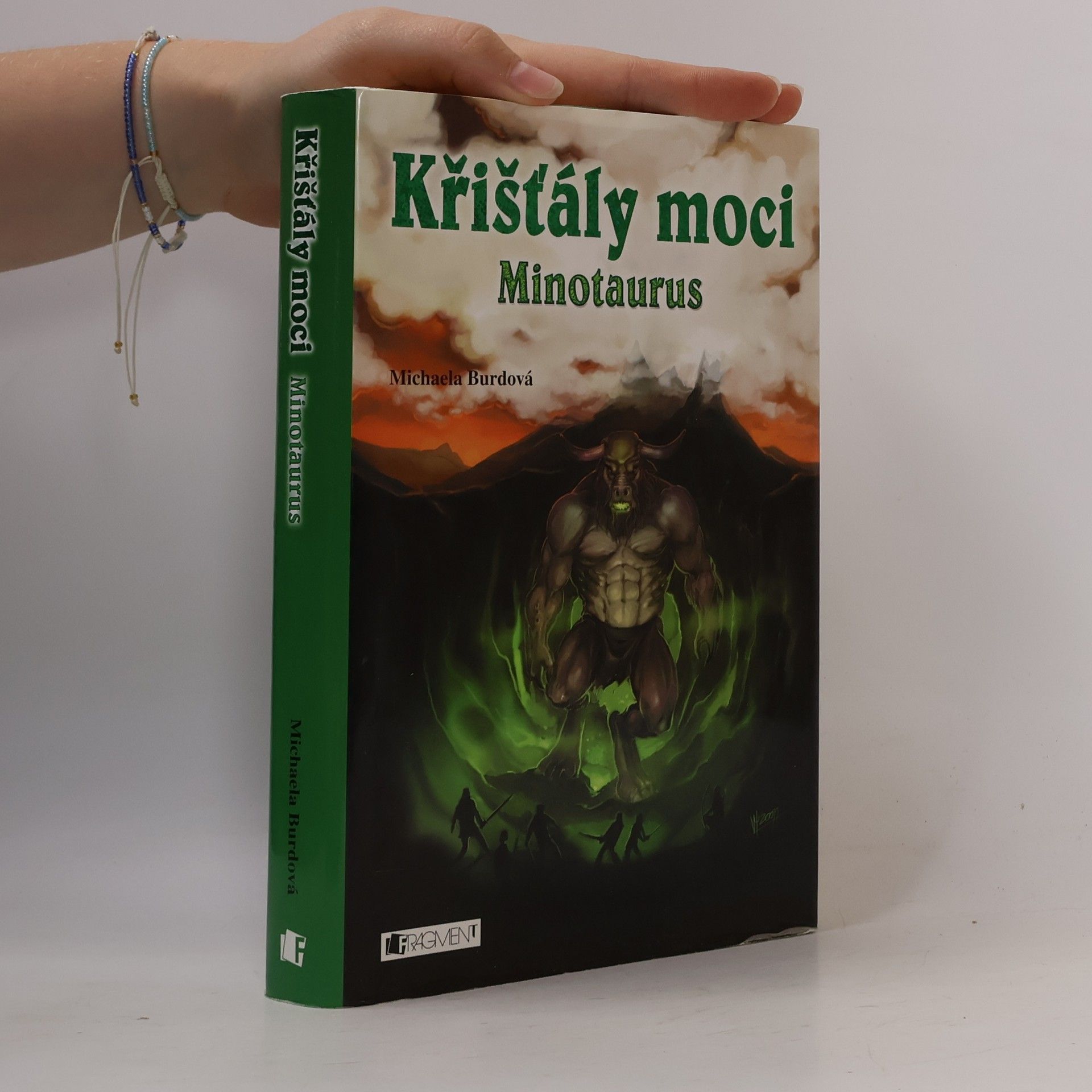 Michaela Burdová Křišťály moci. Minotaurus