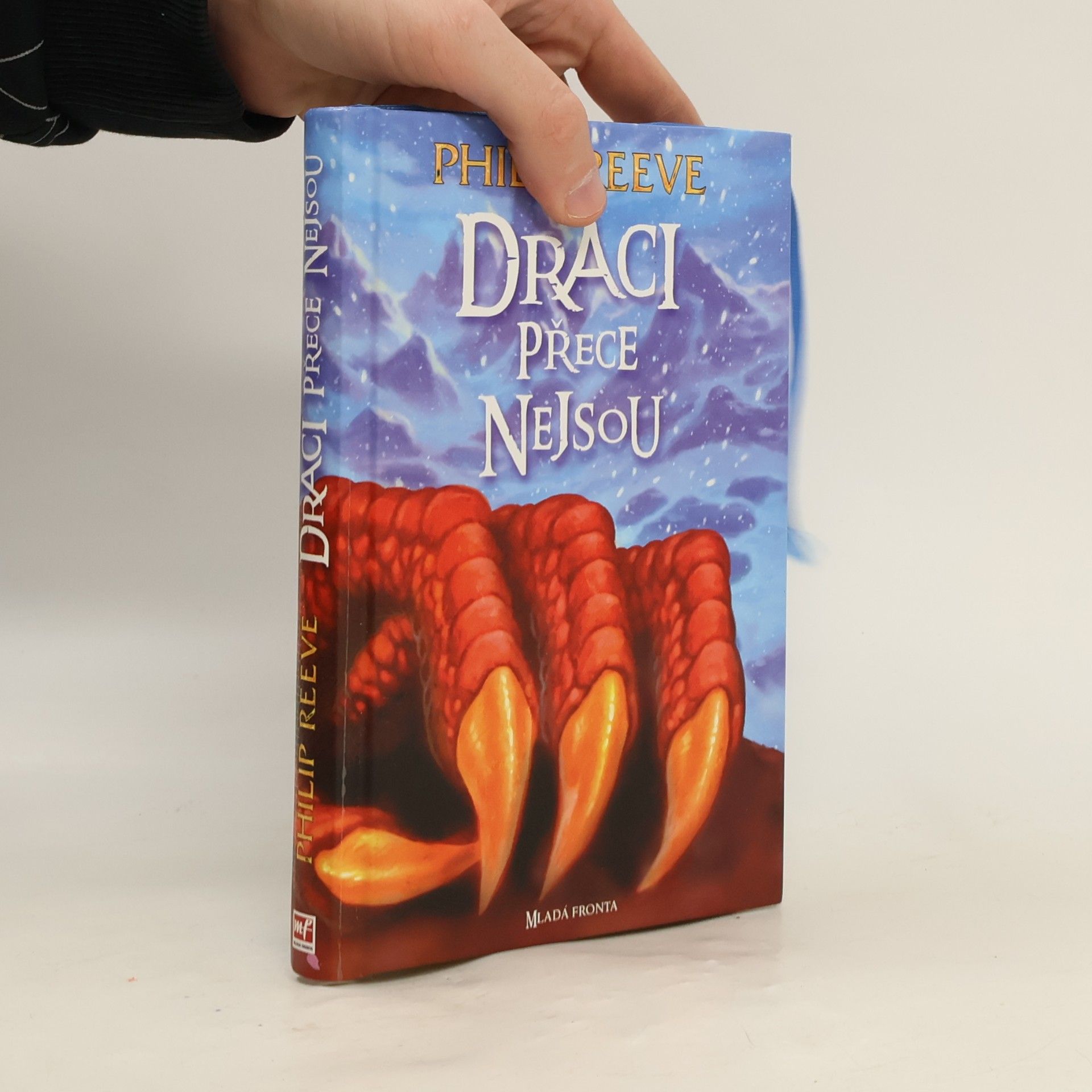 Philip Reeve Draci přece nejsou