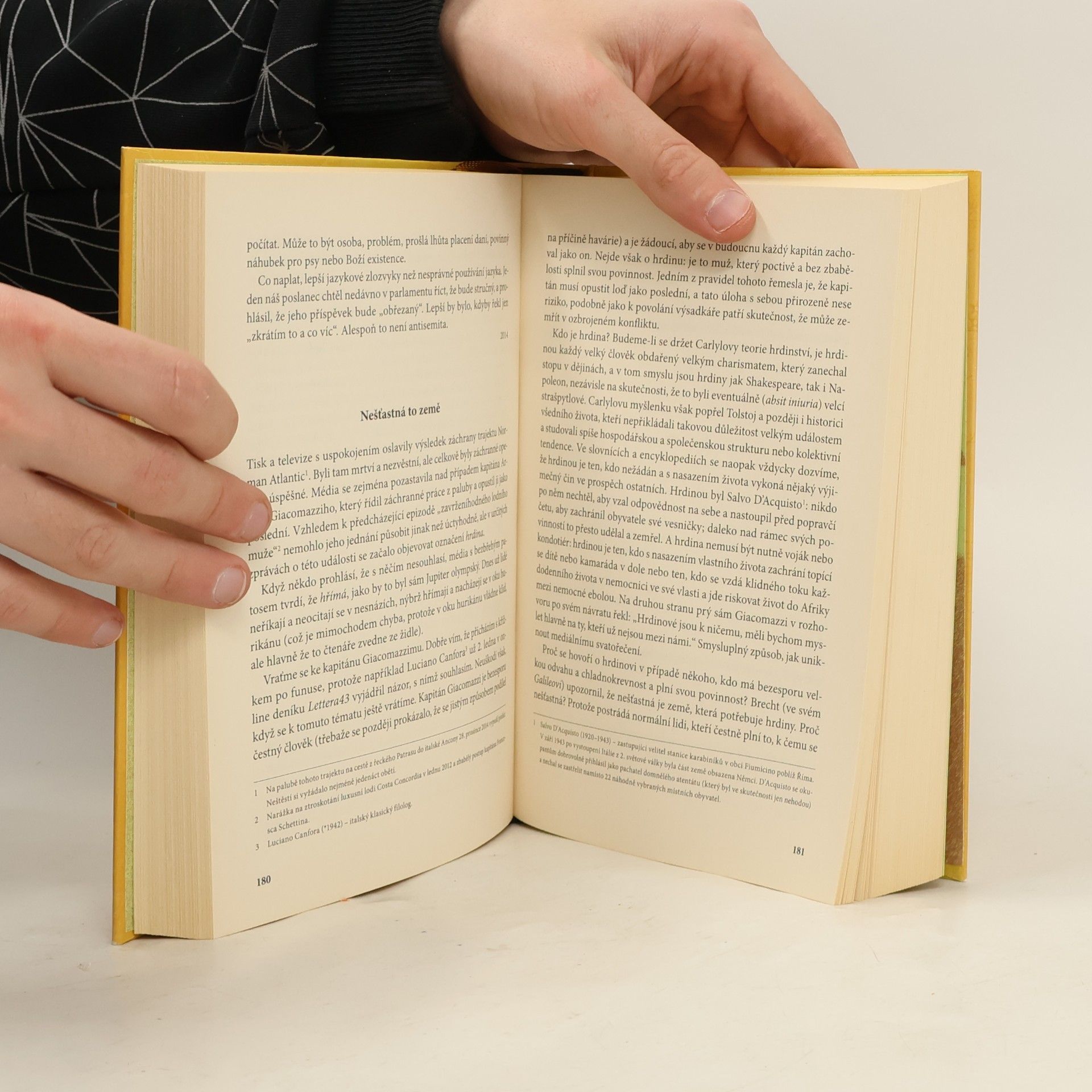 Umberto Eco Od hlouposti k šílenství. Zprávy o tekuté společnosti