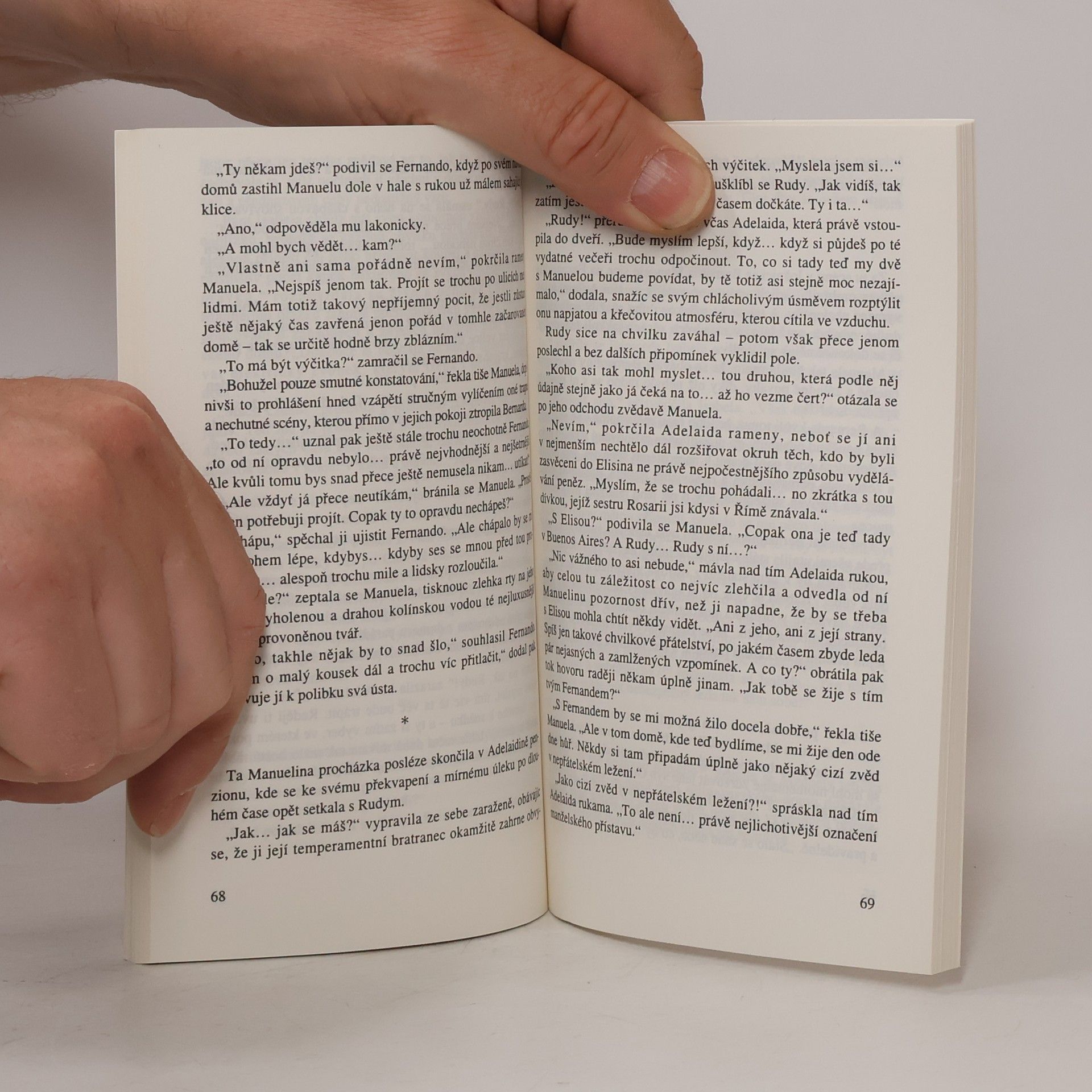 Autorenkollektiv Manuela 5. Romantický příběh dvou sester
