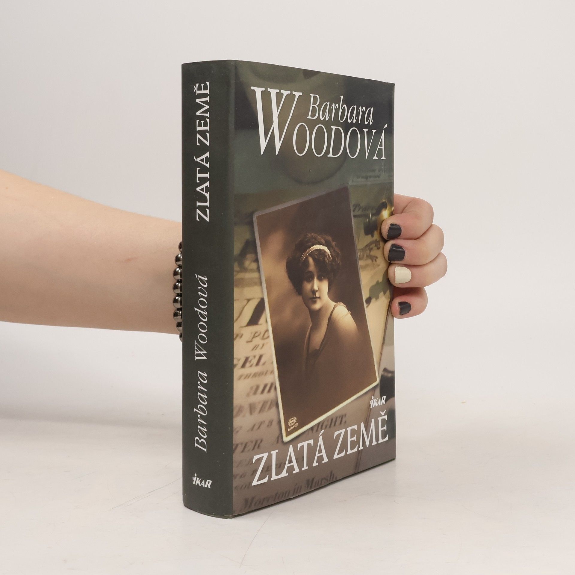 Barbara Wood Zlatá země