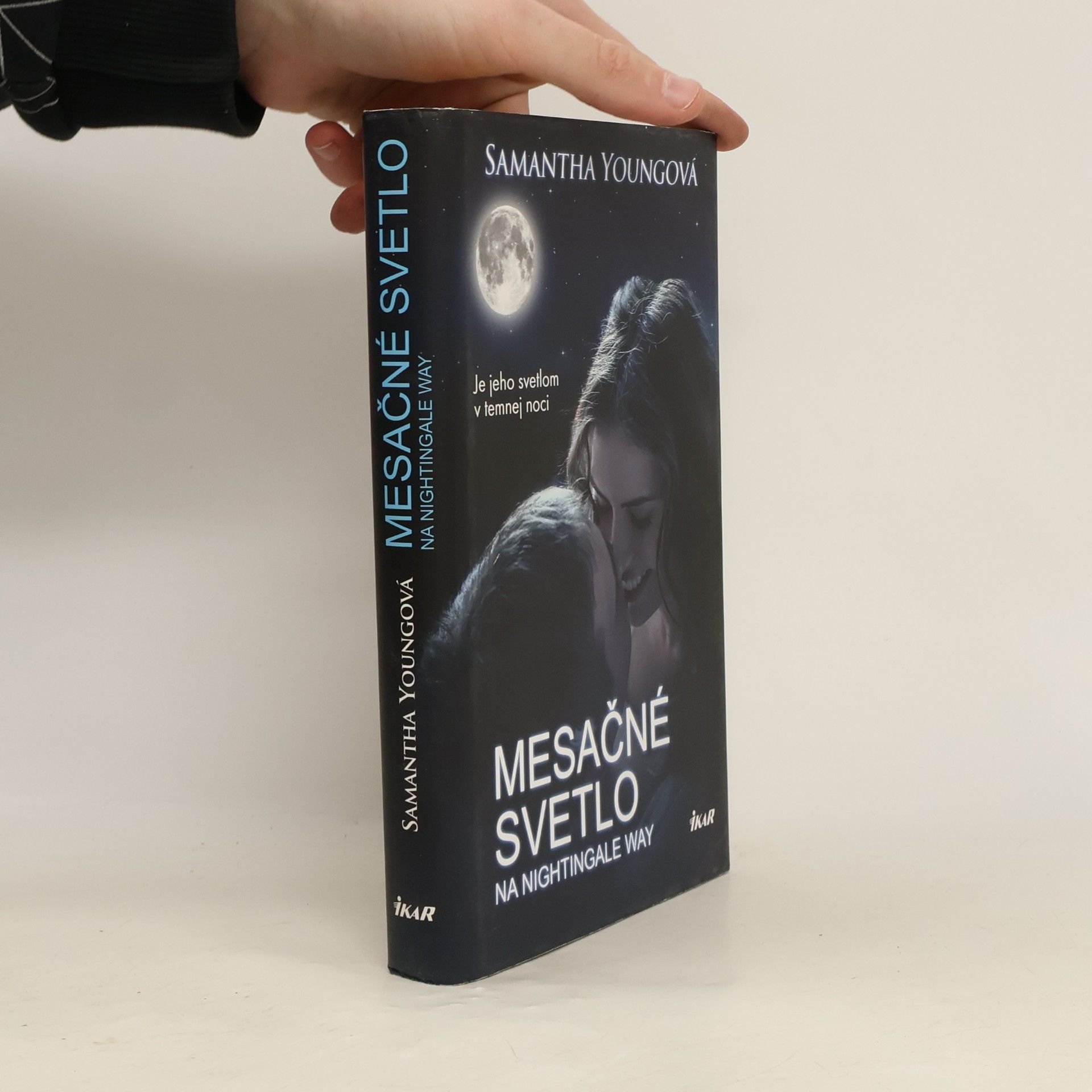 Samantha Young Mesačné svetlo na Nightingale Way