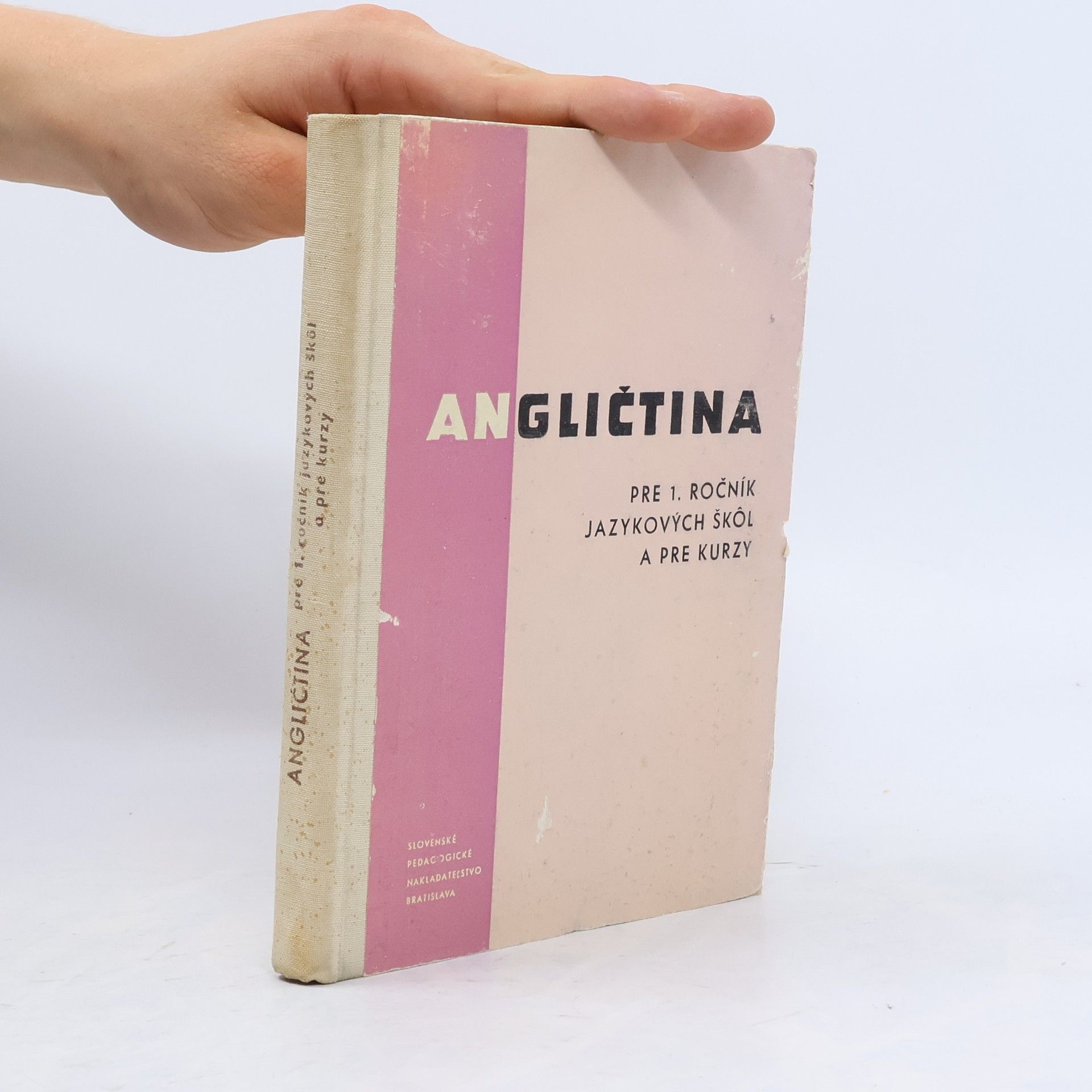 Various authors Angličtina pre 1. ročník jazykových škôl a pre kurzy