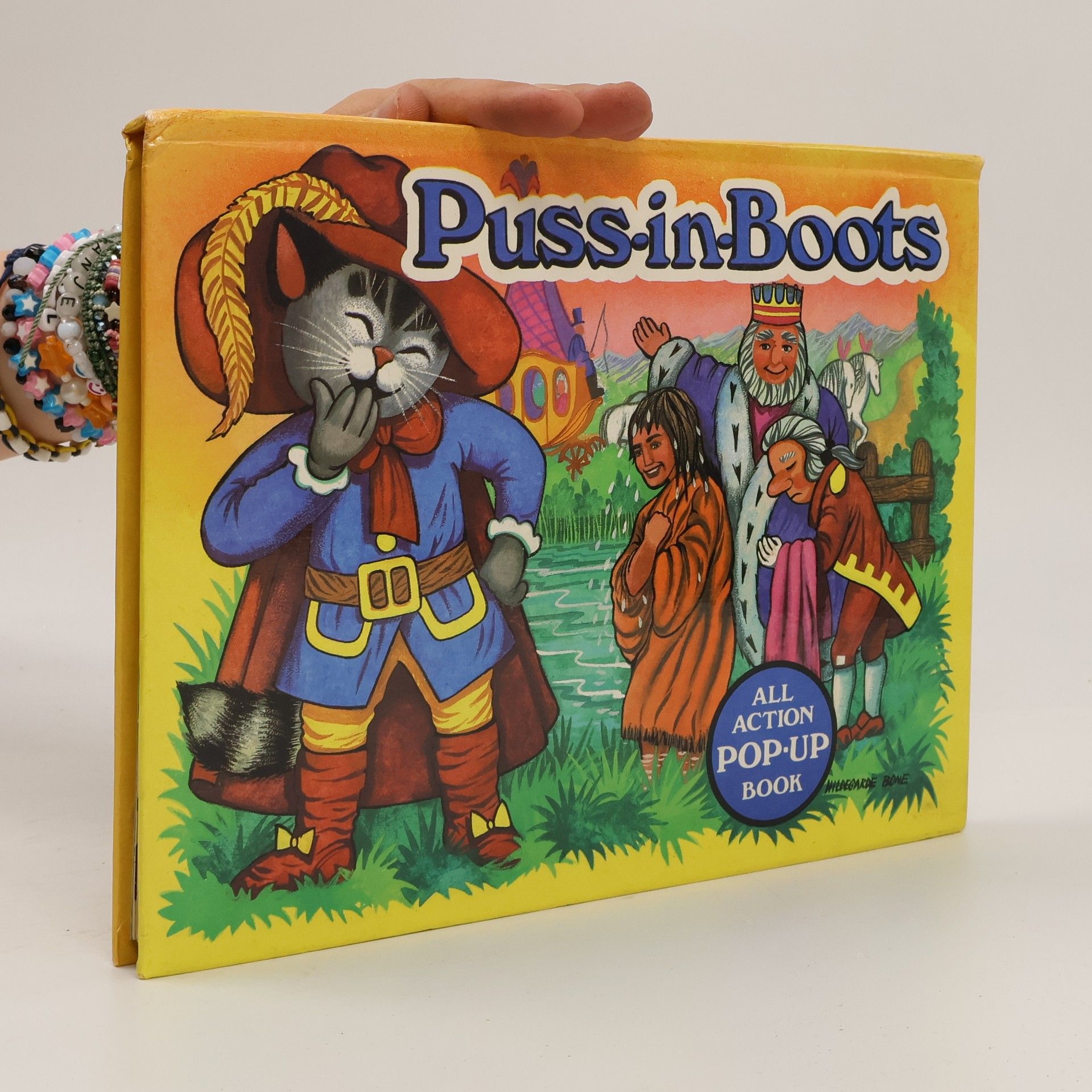 Hildegarde Bone Lampers Puss in Boots