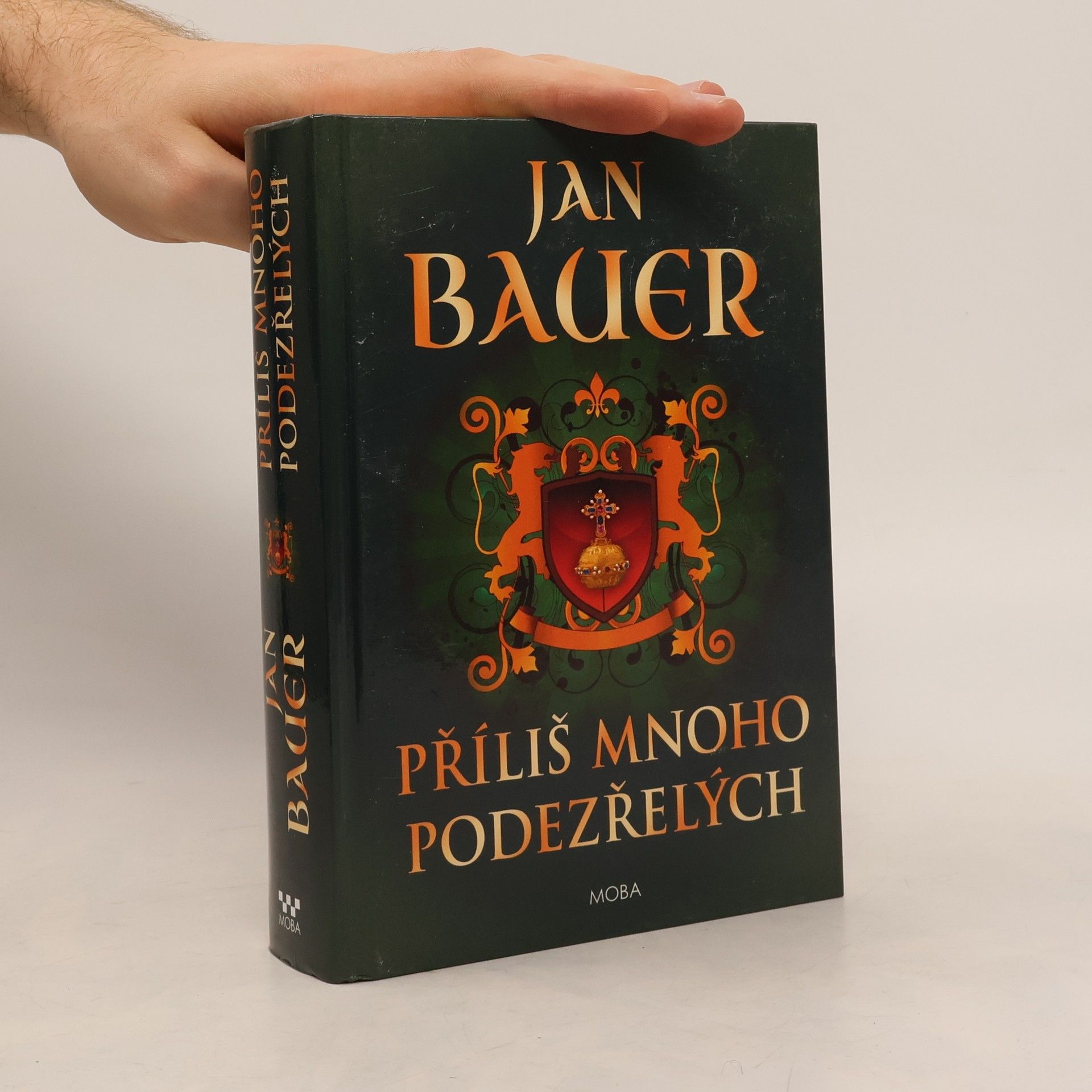 Jan Bauer Příliš mnoho podezřelých