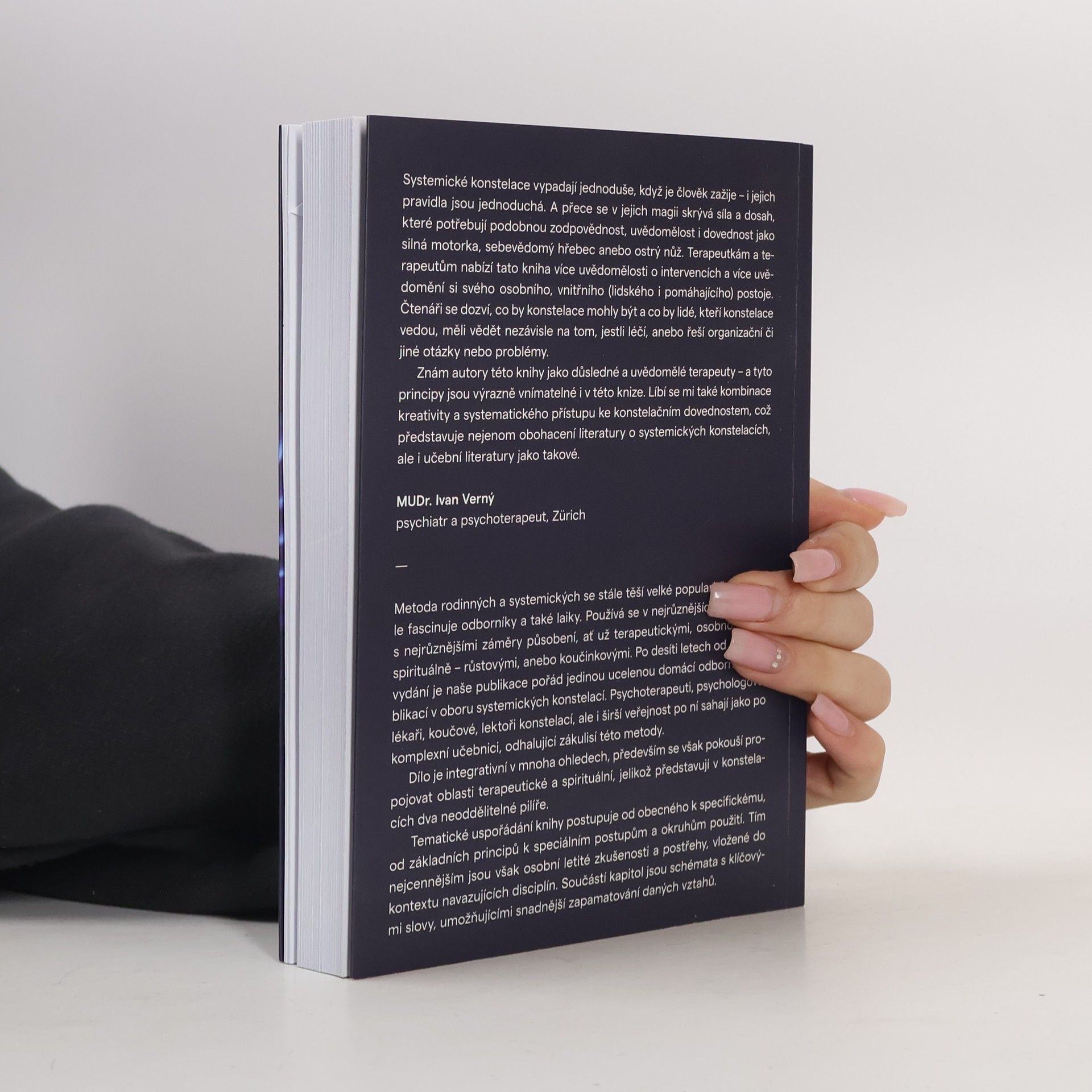 Vojtěch Černý Rodinné konstelace : psychoterapie a spiritualita