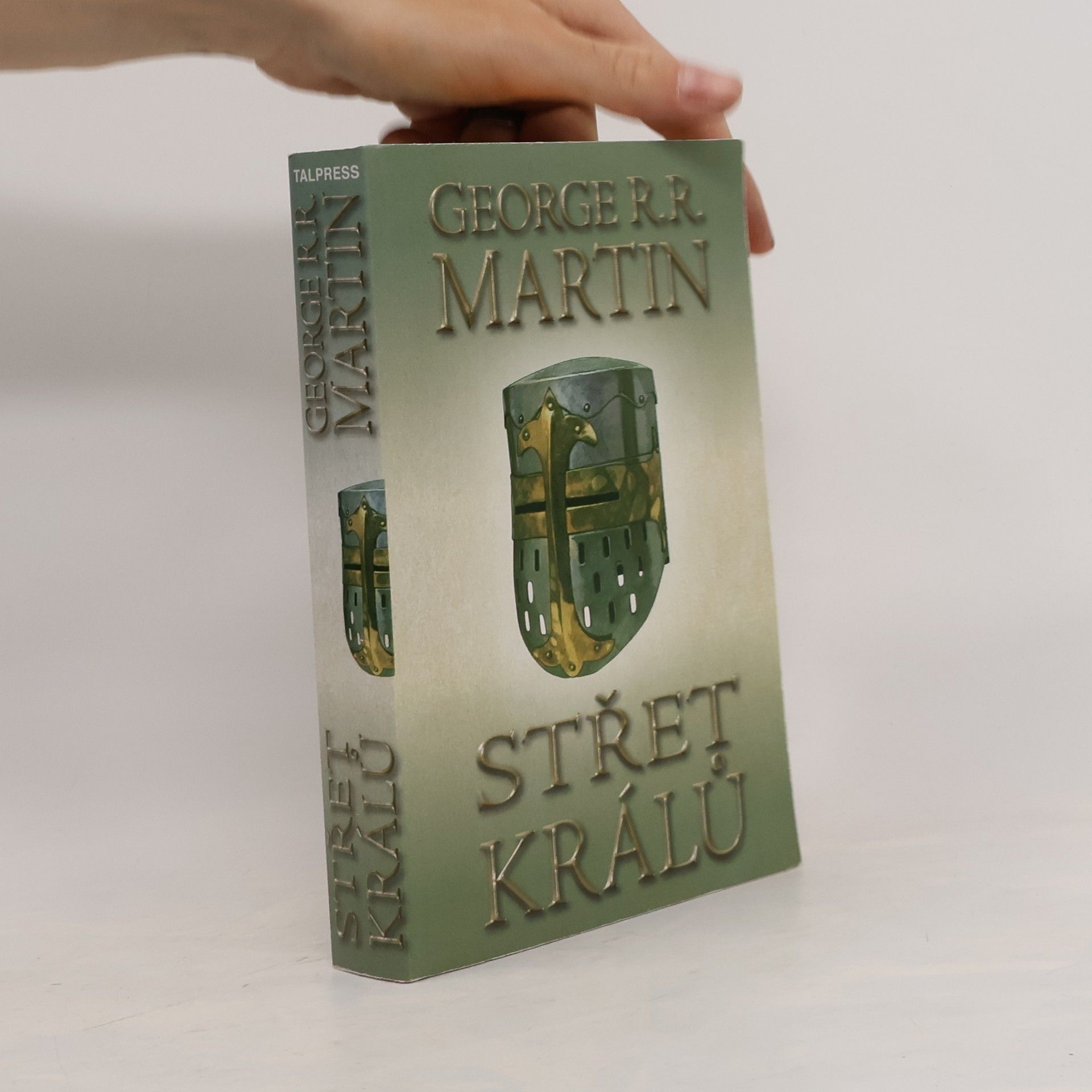 George R. R. Martin Střet králů. Část první