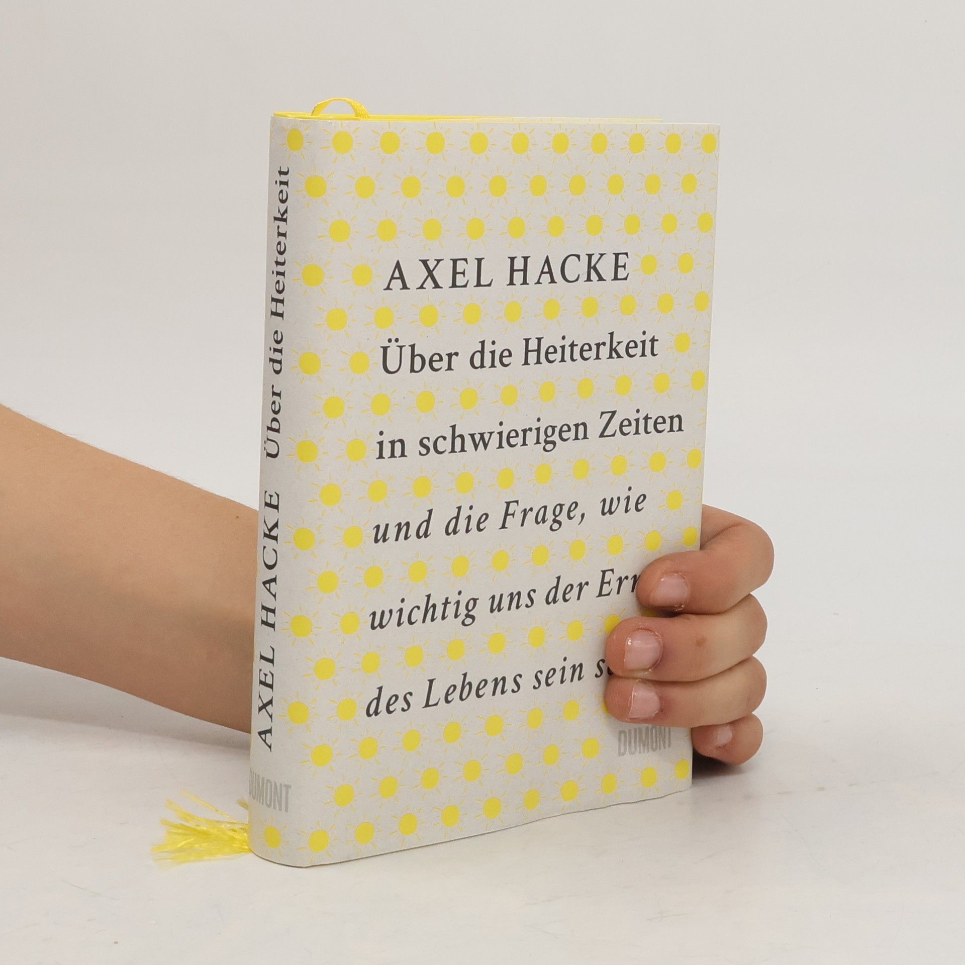 Axel Hacke Über die Heiterkeit in schwierigen Zeiten und die Frage, wie wichtig uns der Ernst des Lebens sein sollte
