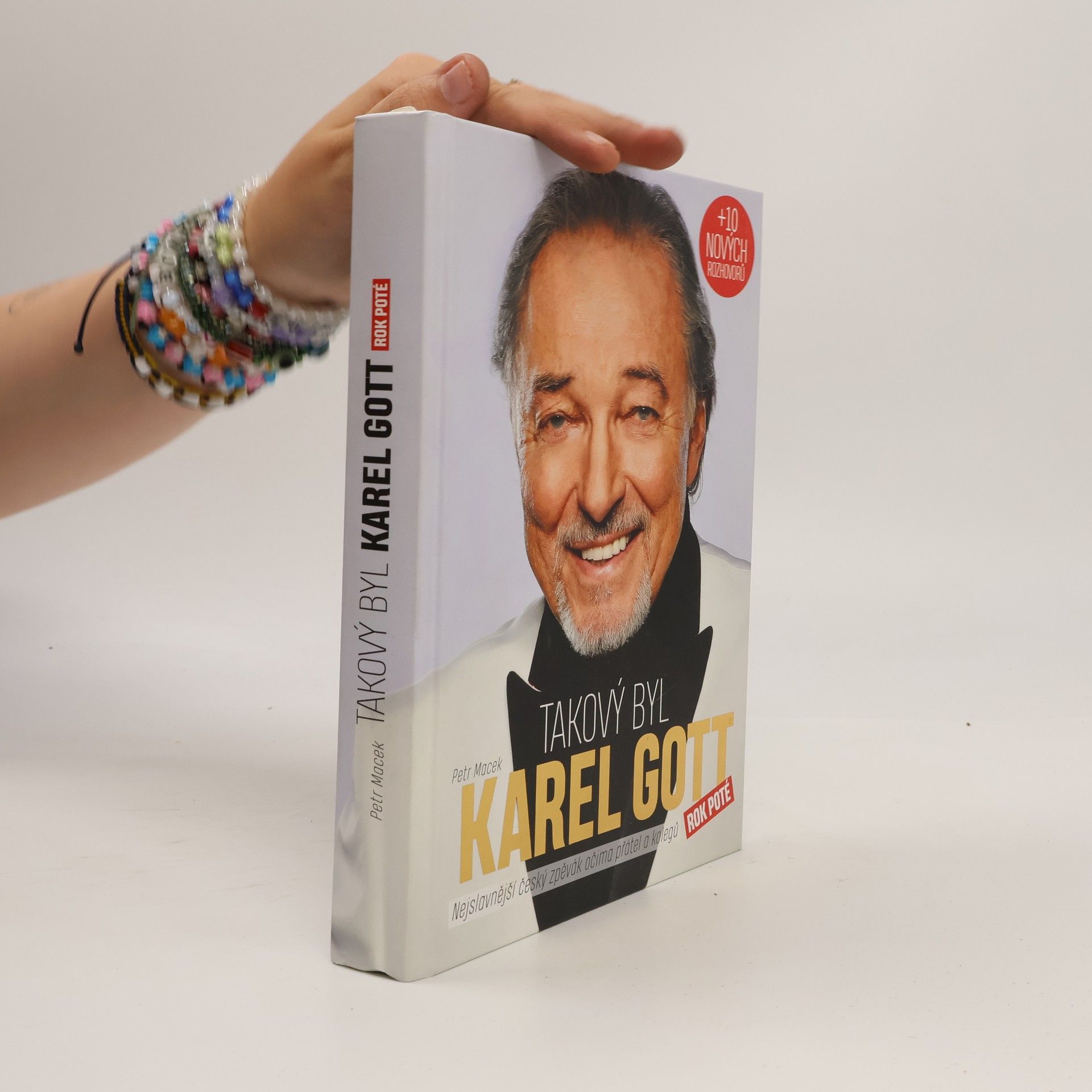 Petr Macek Takový byl Karel Gott: Rok poté