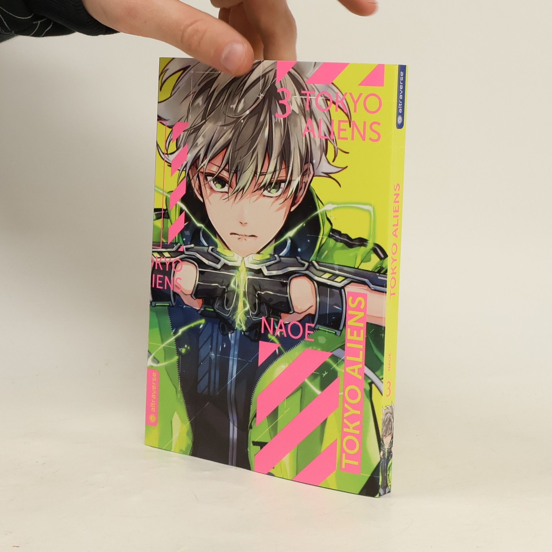 Naoe Tokyo aliens 3