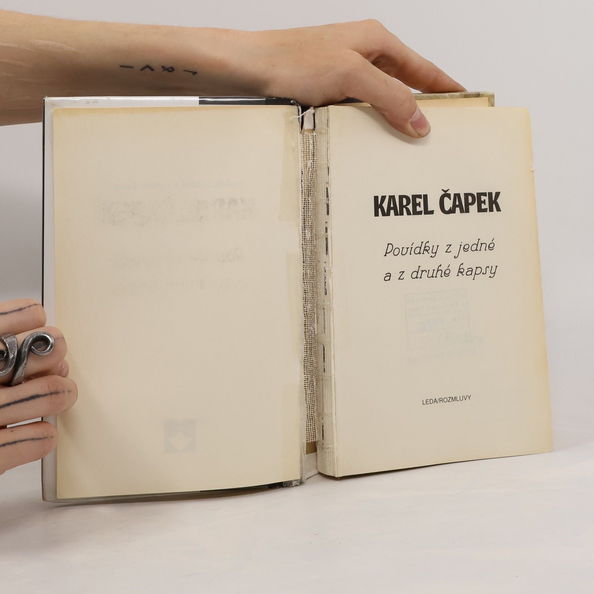 Karel Čapek Povídky z jedné a z druhé kapsy