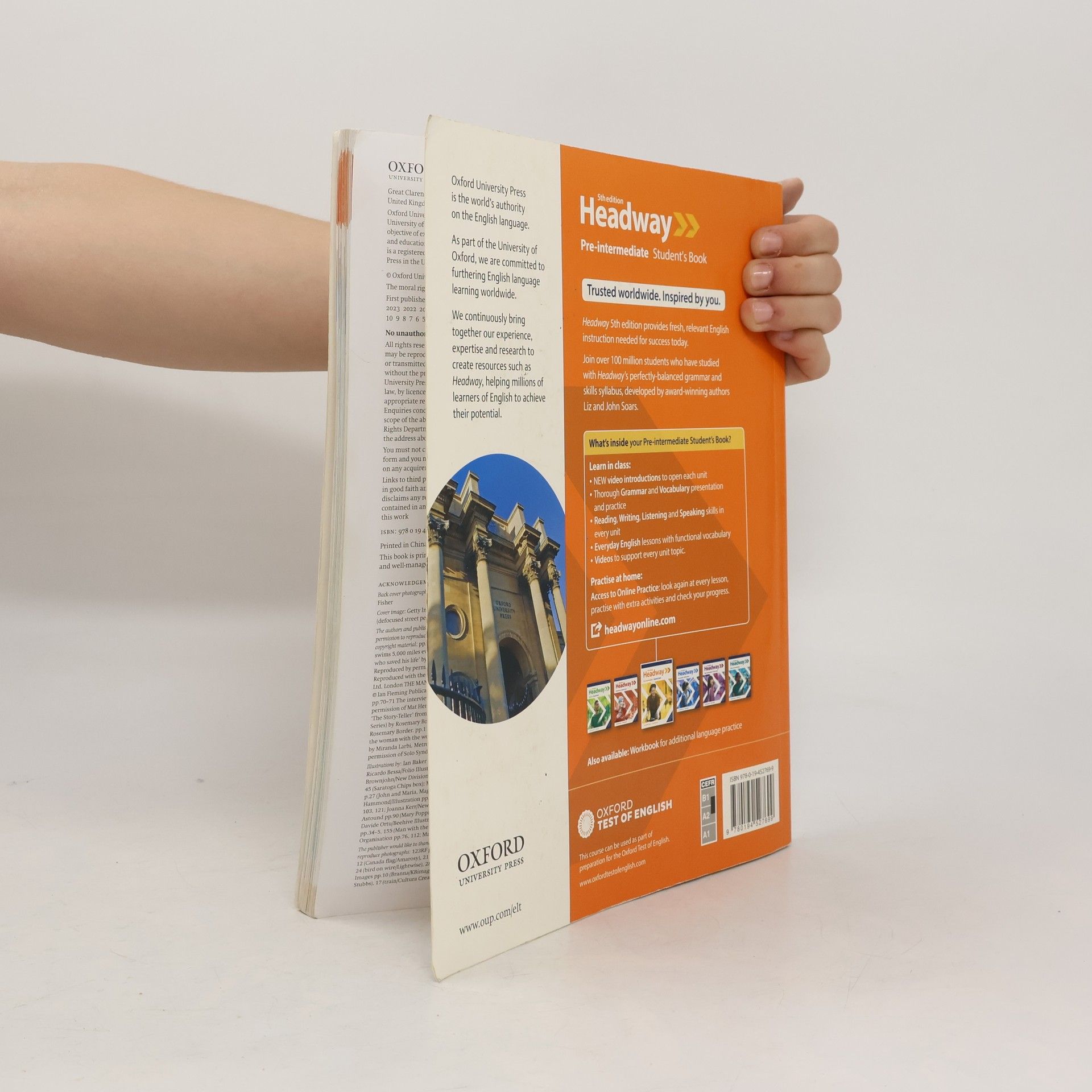 Liz Soars Headway : pre-intermediate : student's book