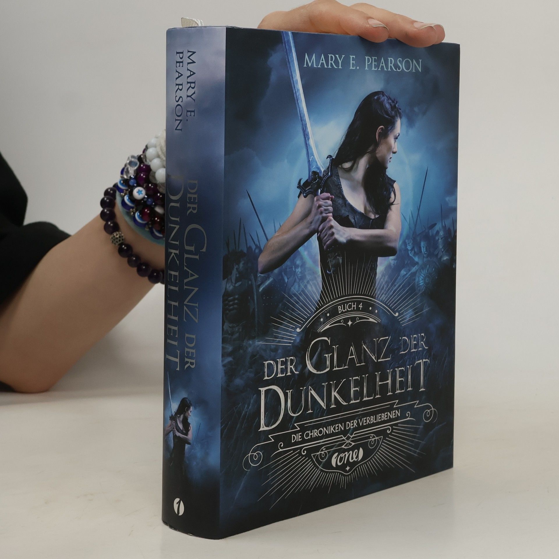 Mary E. Pearson Der Glanz der Dunkelheit