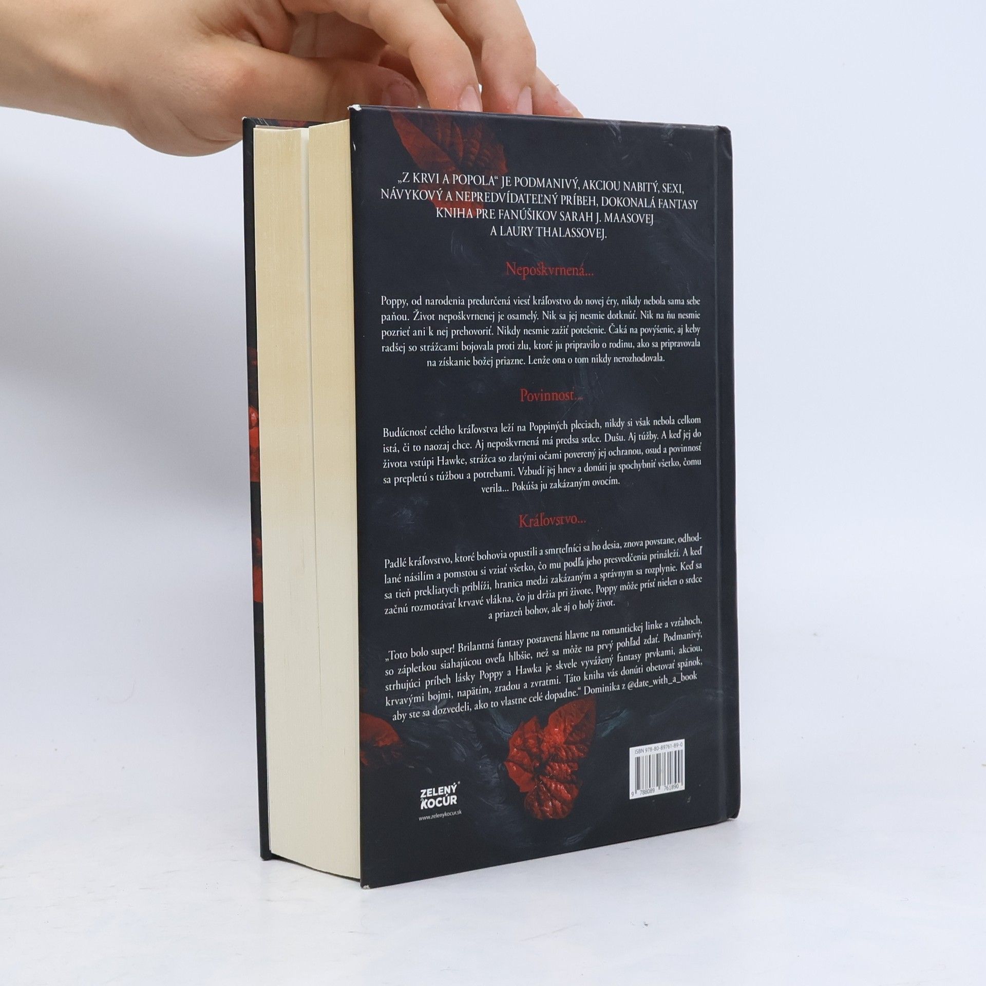 Jennifer Armentrout Z krvi popola