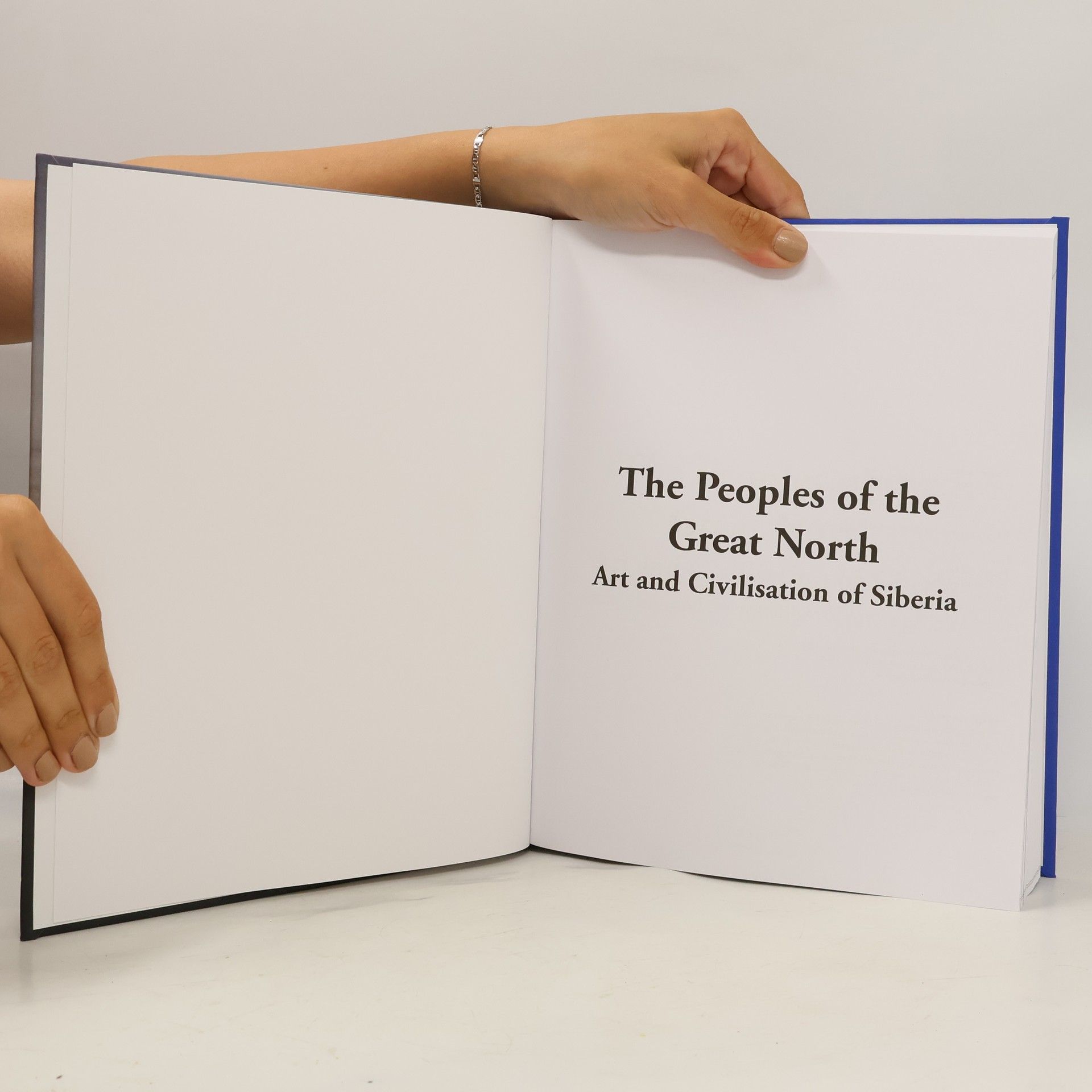 Valentina Gorbatcheva The Peoples of the Great North: Inuit, Sami, and the Traditions of Arctic Peoples