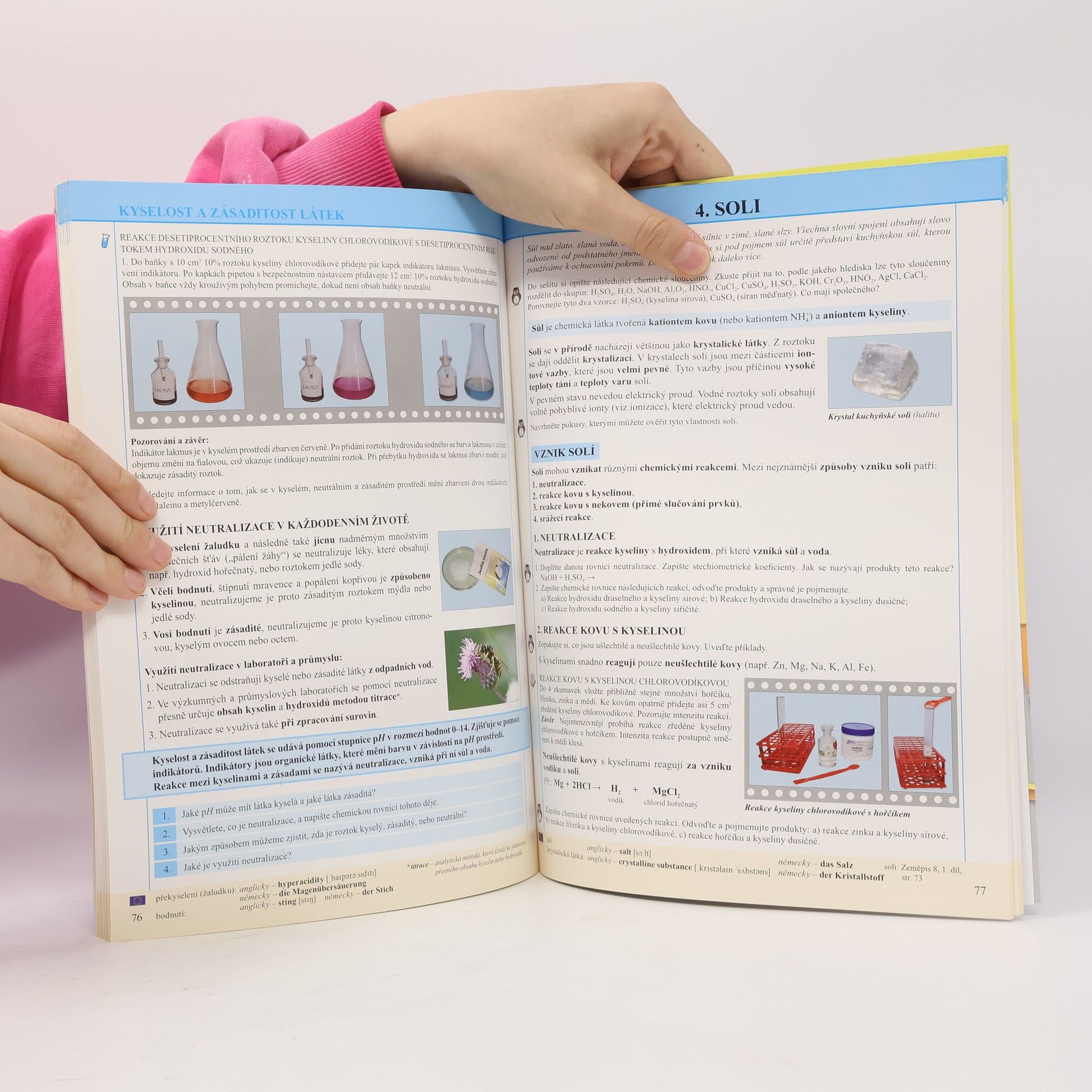 Various authors Chemie : úvod do obecné a anorganické chemie