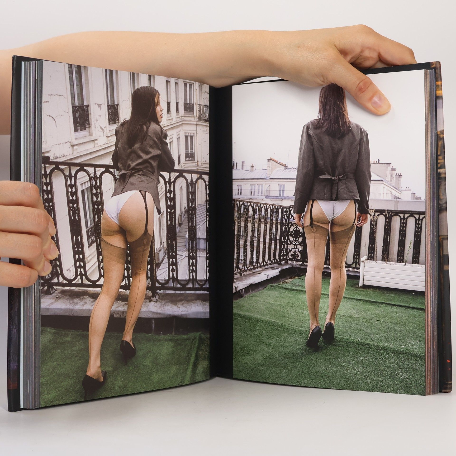 Roy Stuart Embrace your fantasies/getting off