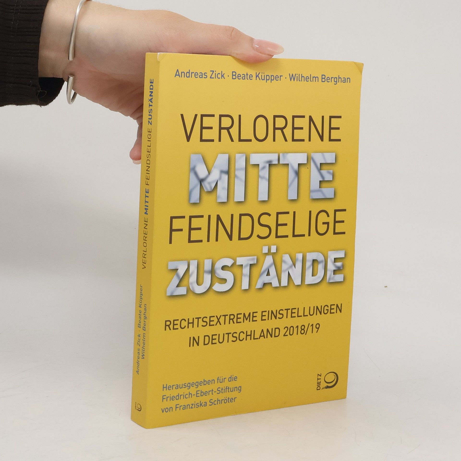 Verlorene Mitte - feindselige Zustände