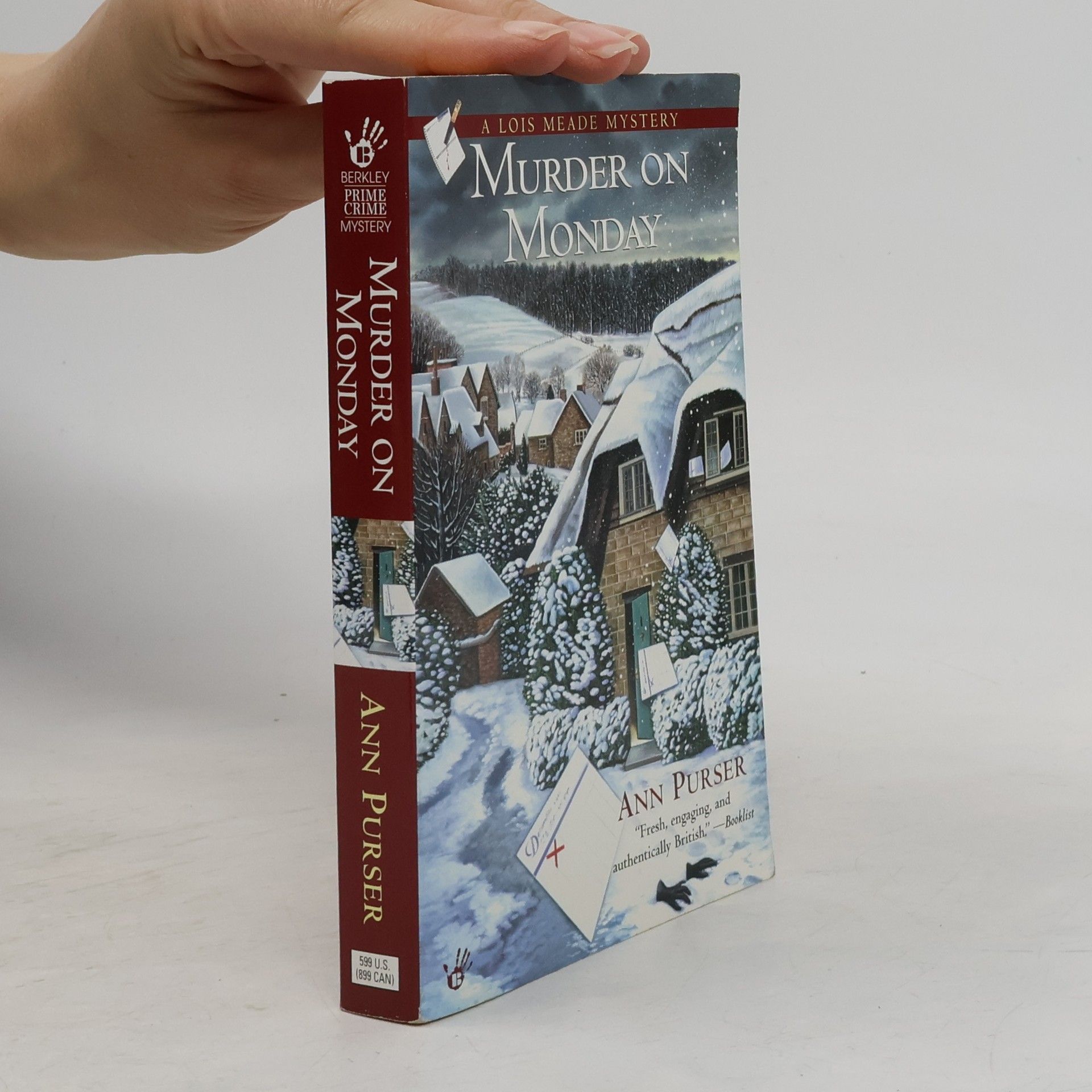 Lois Meade Mysteries - 1: Murder on Monday