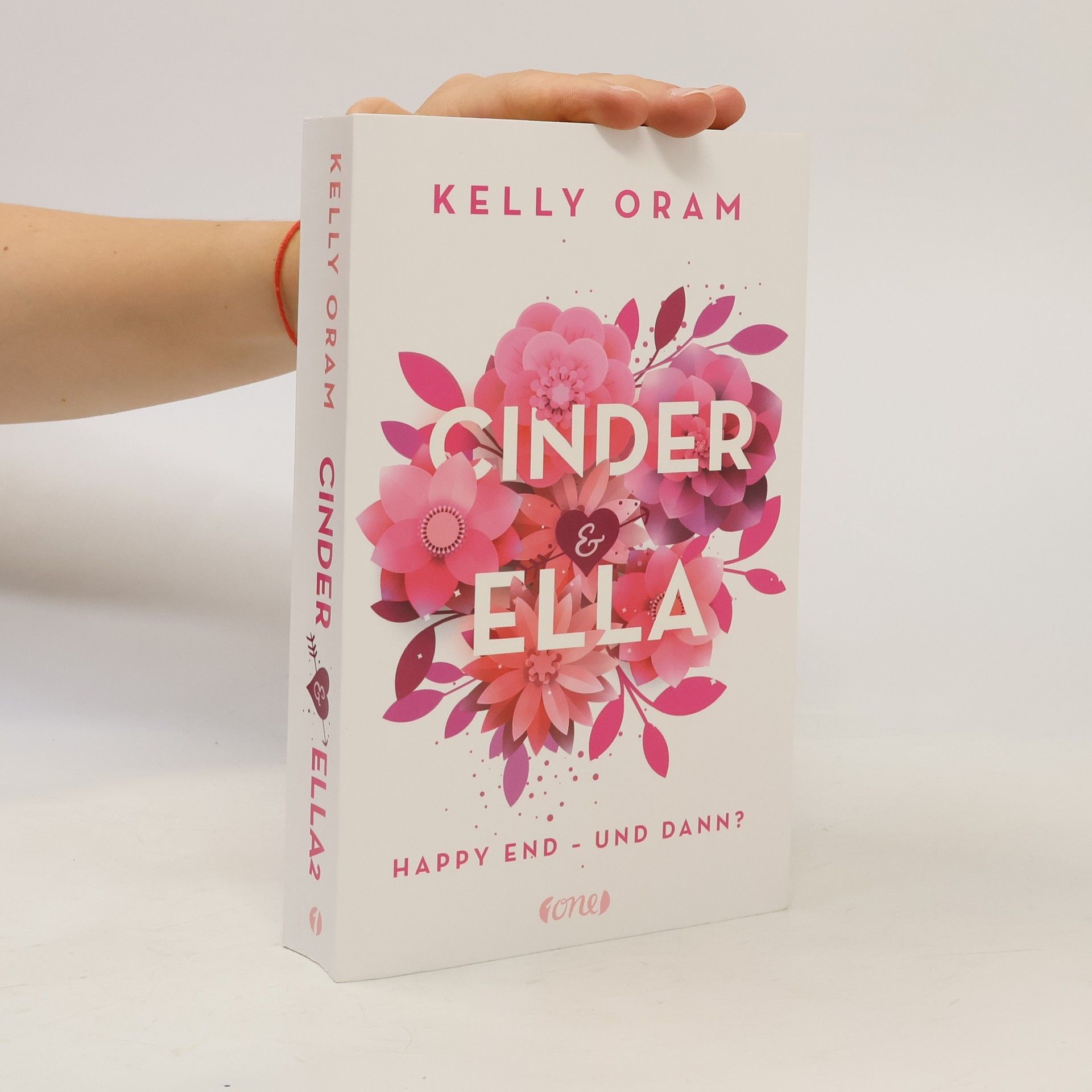Kelly Oram Cinnder & Ella. Happy End - und dann?