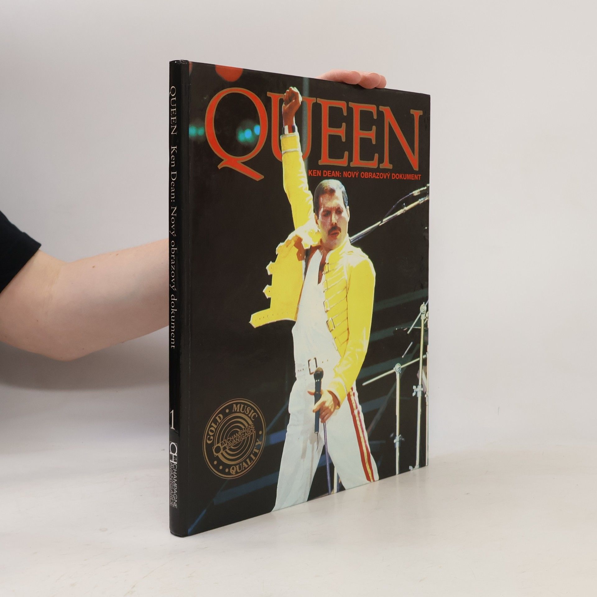 Ken Dean Queen. Nový obrazový dokument
