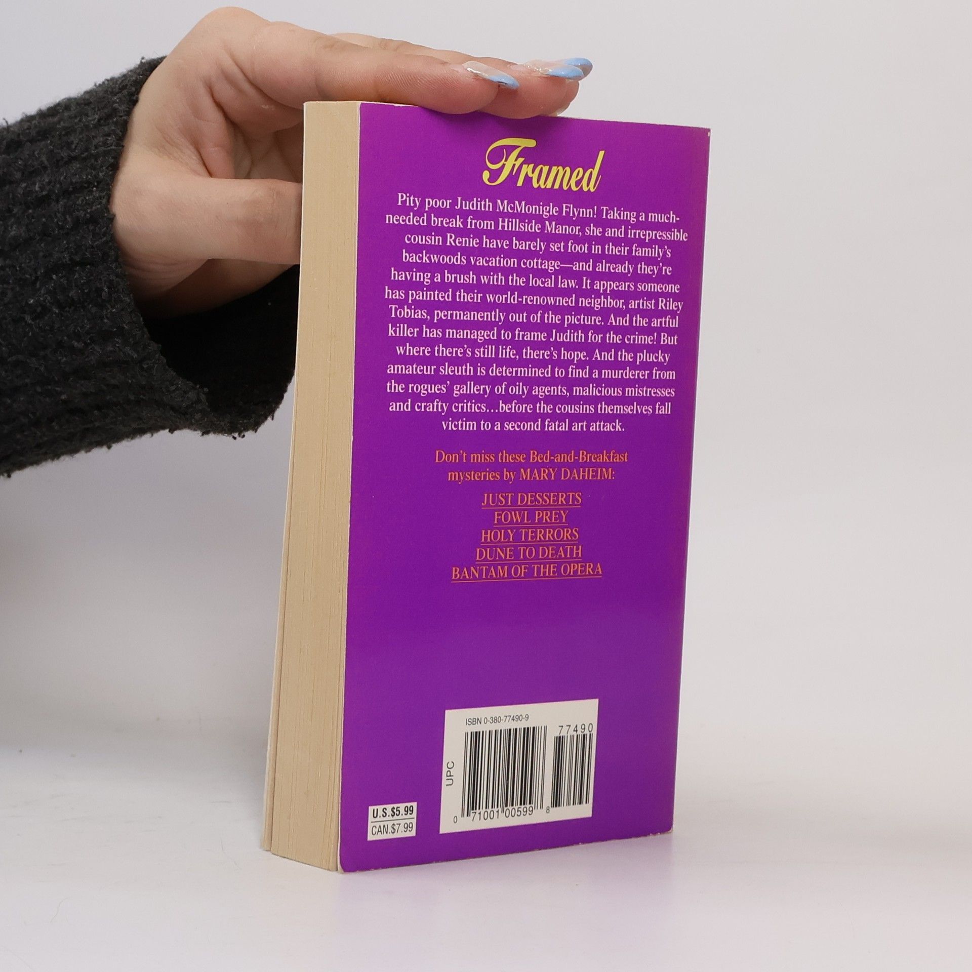 Mary Daheim Bed-And-Breakfast Mysteries: A Fit of Tempera