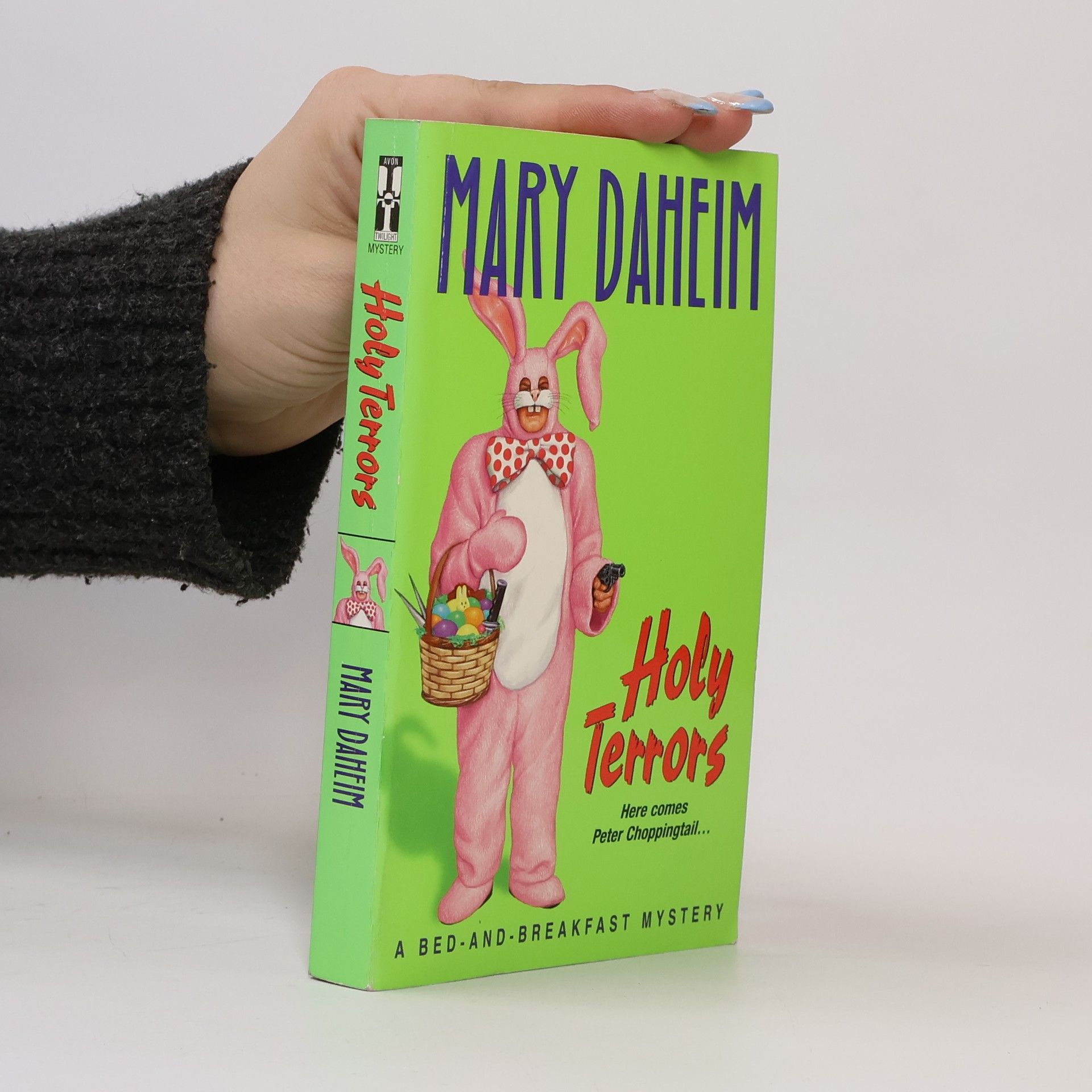 Mary Daheim Bed-and-Breakfast Mysteries: Holy Terrors
