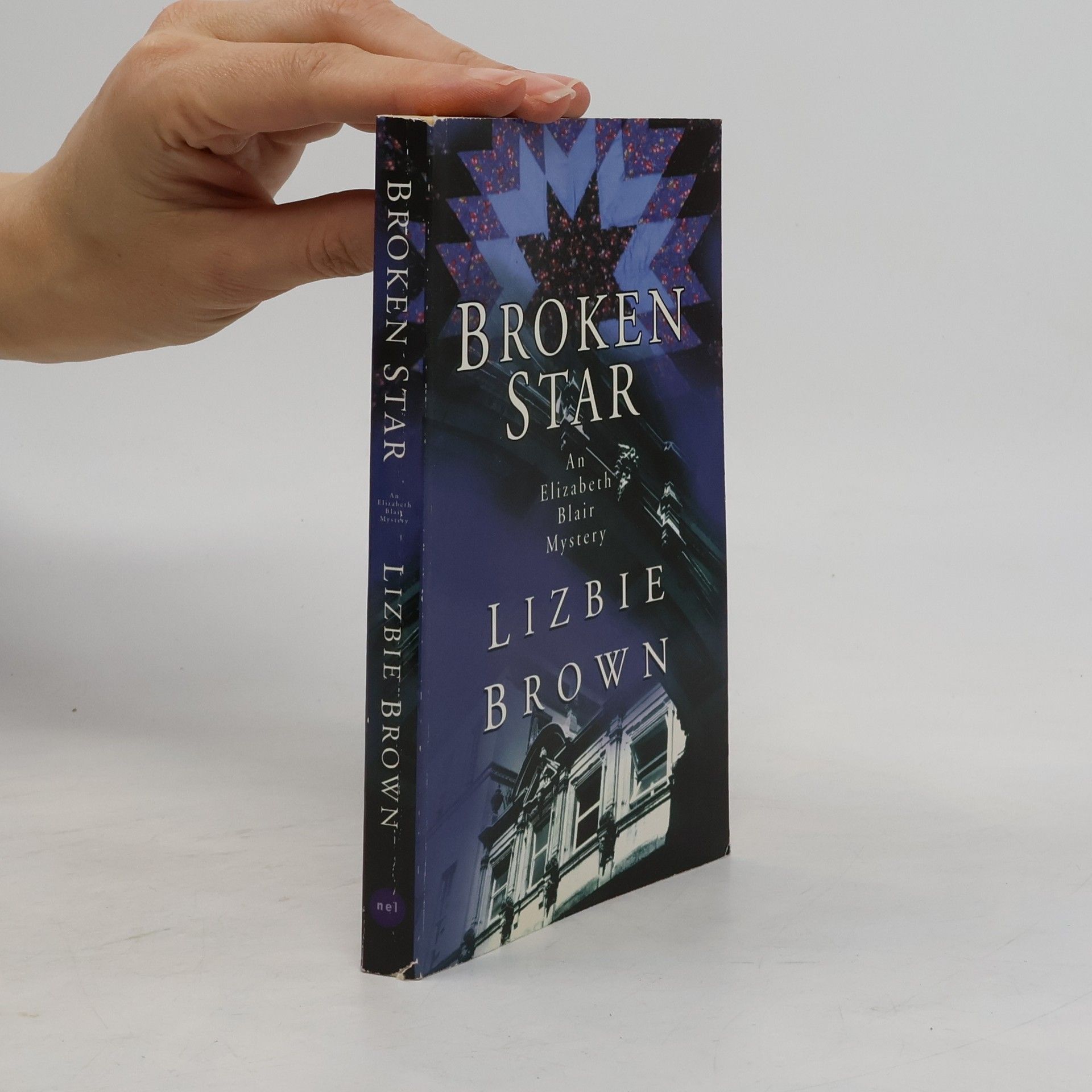 Lizbie Brown Elizabeth Blair Mystery - 1: Broken Star