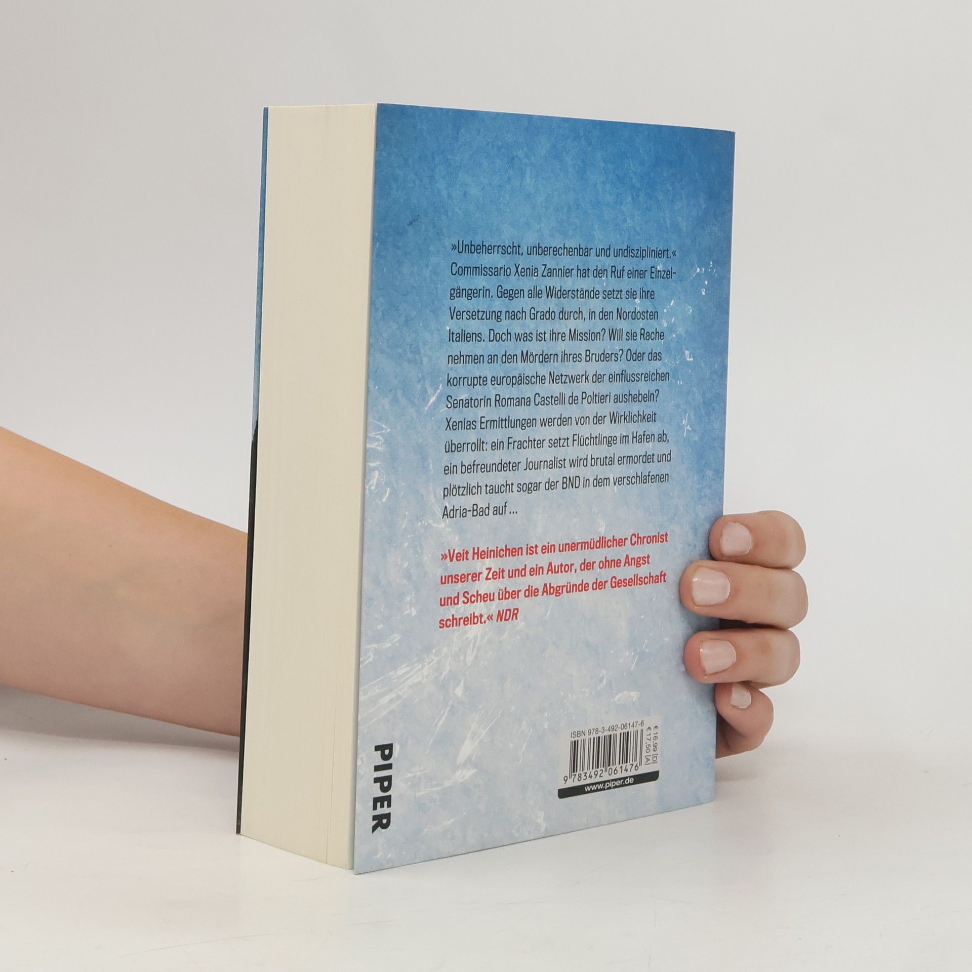 Veit Heinichen Borderless