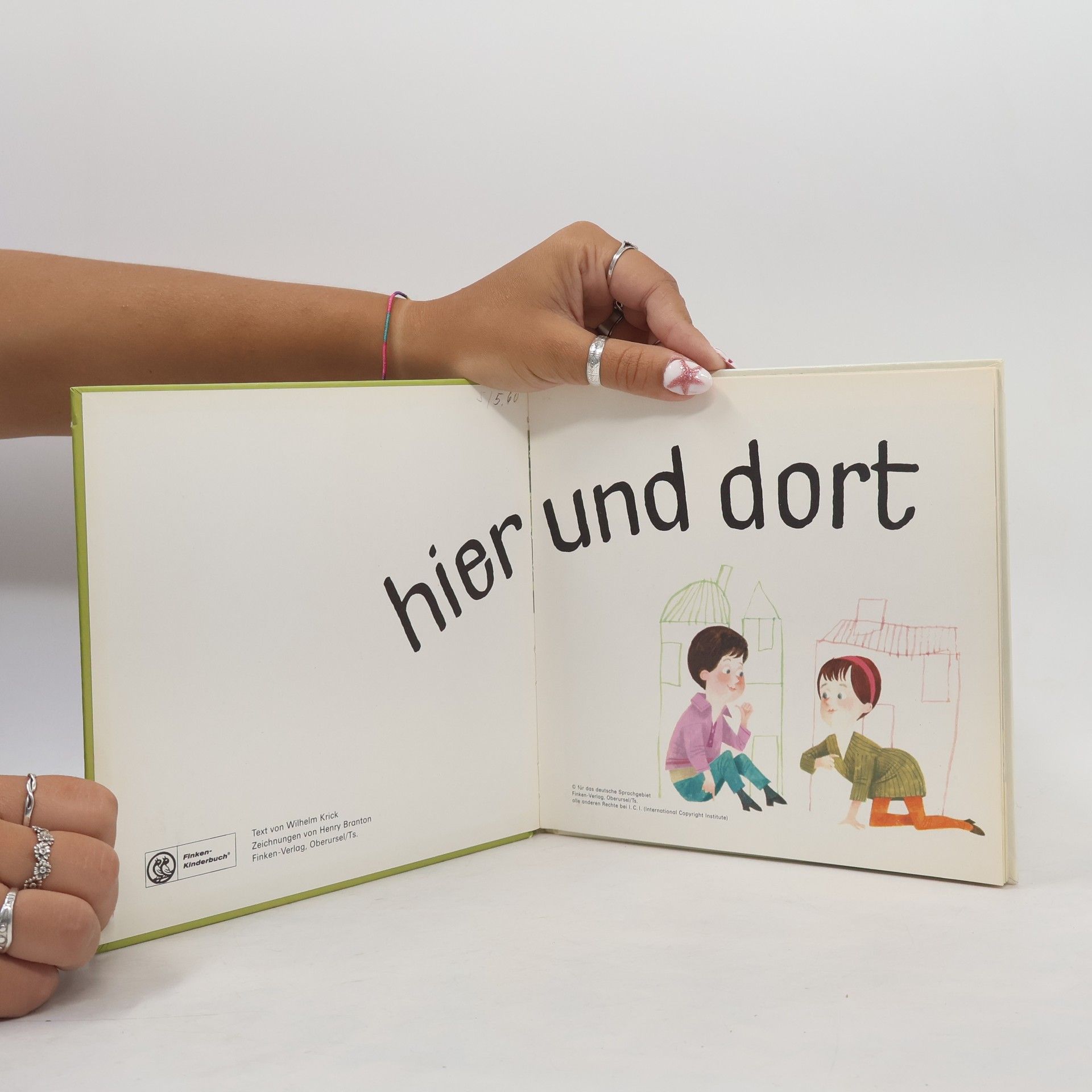 Autorenkollektiv Hier und Dort