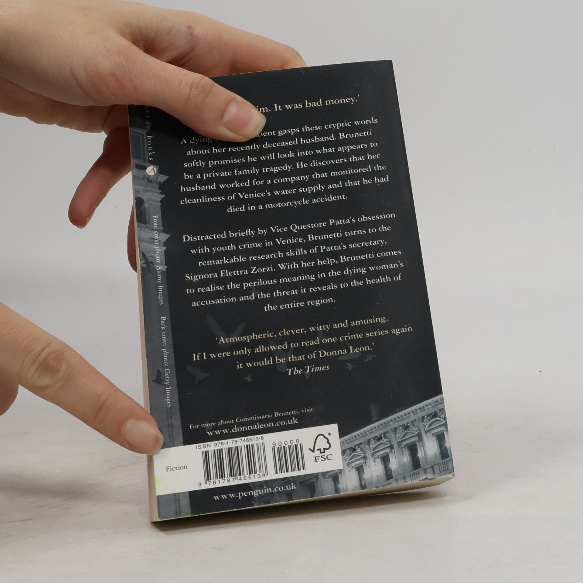 Donna Leon Trace Elements