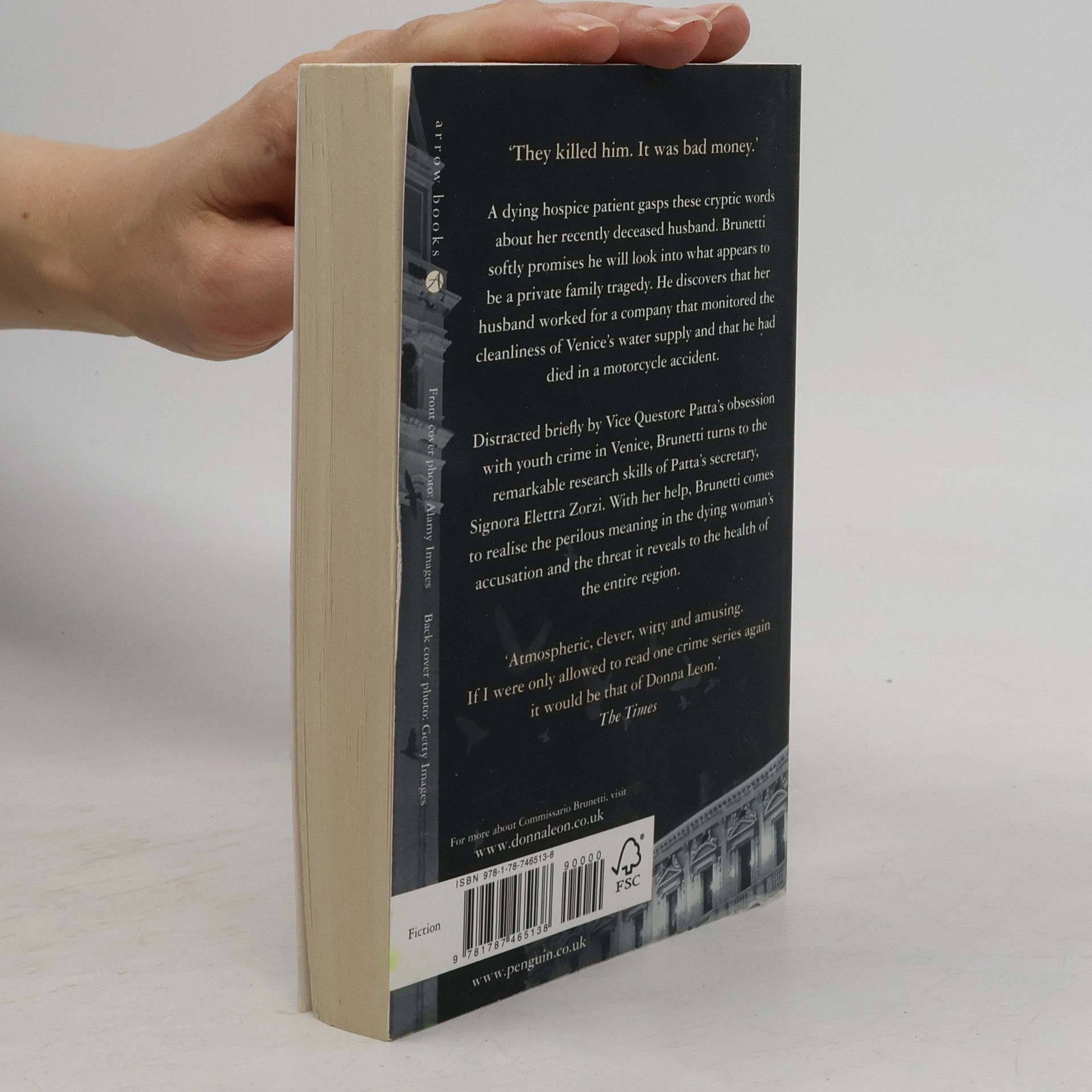 Donna Leon Trace Elements