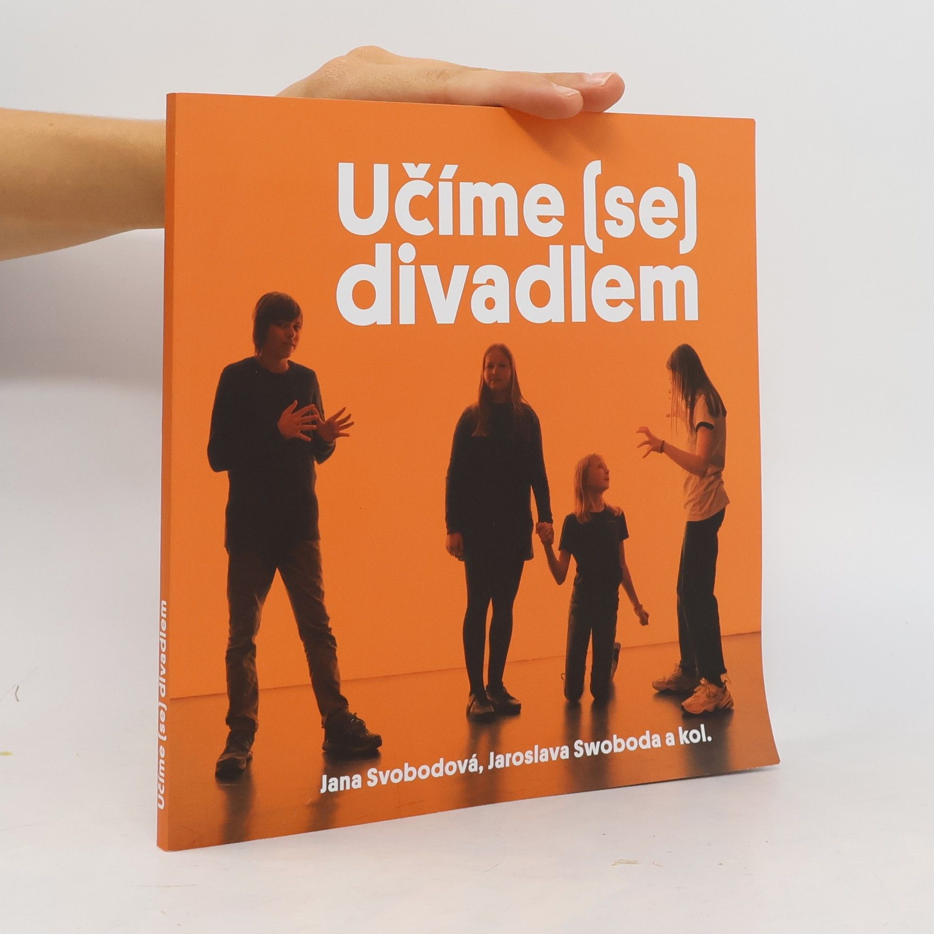 Učíme (se) divadlem