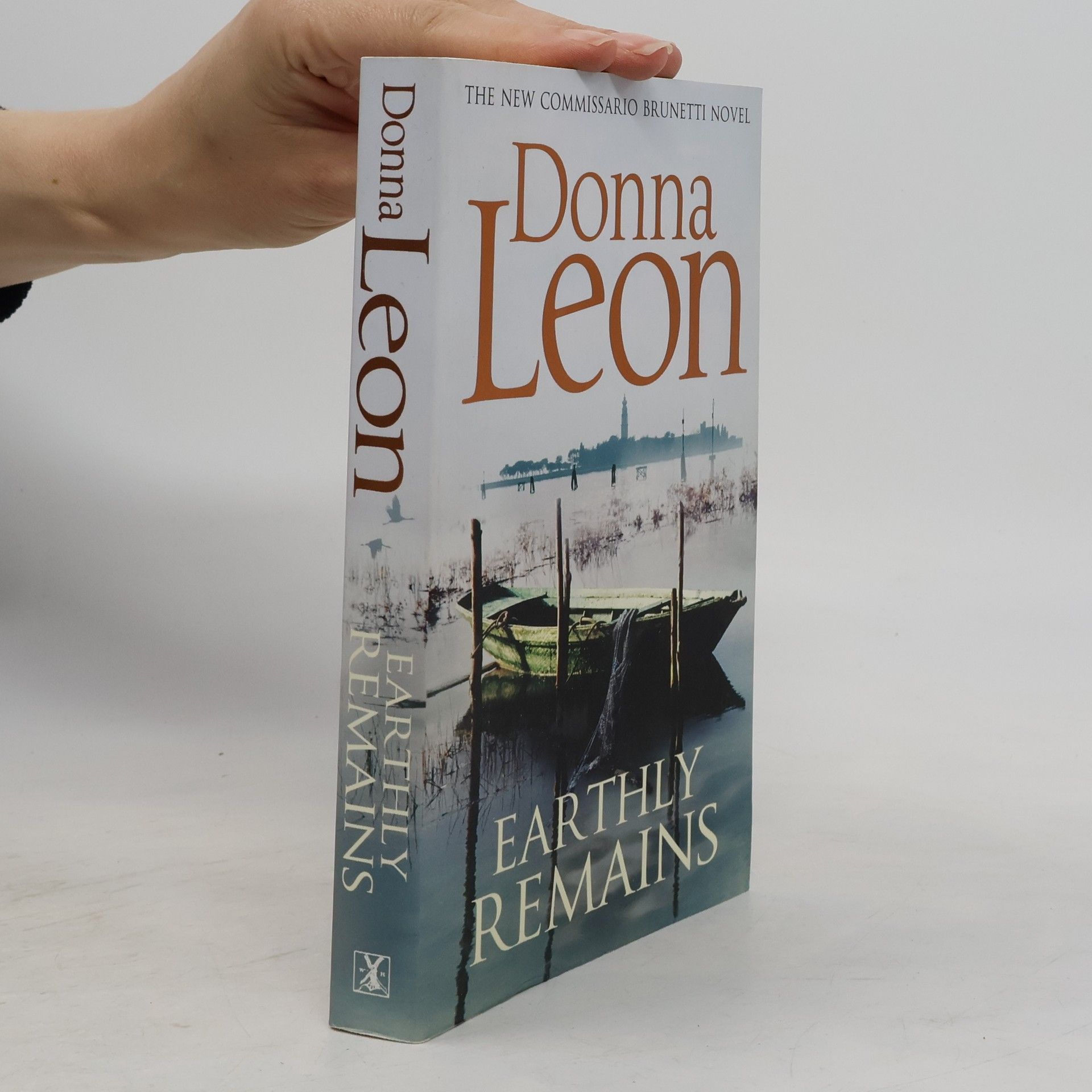 Donna Leon Earthly Remains