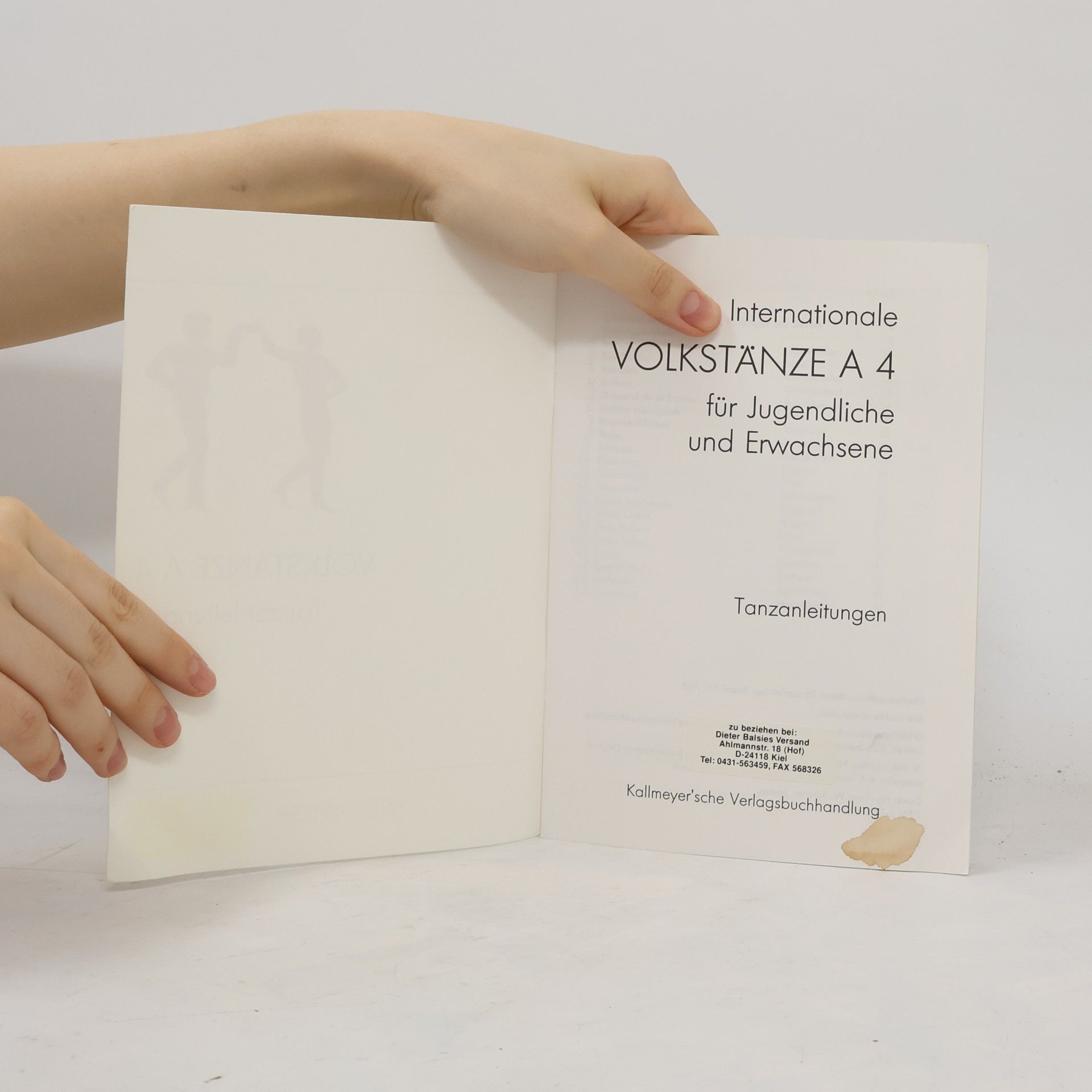 Femke van Doorn Internationale Volkstänze für Jugendliche und Erwachsene. A 4.(1981). Tanzanleitungen