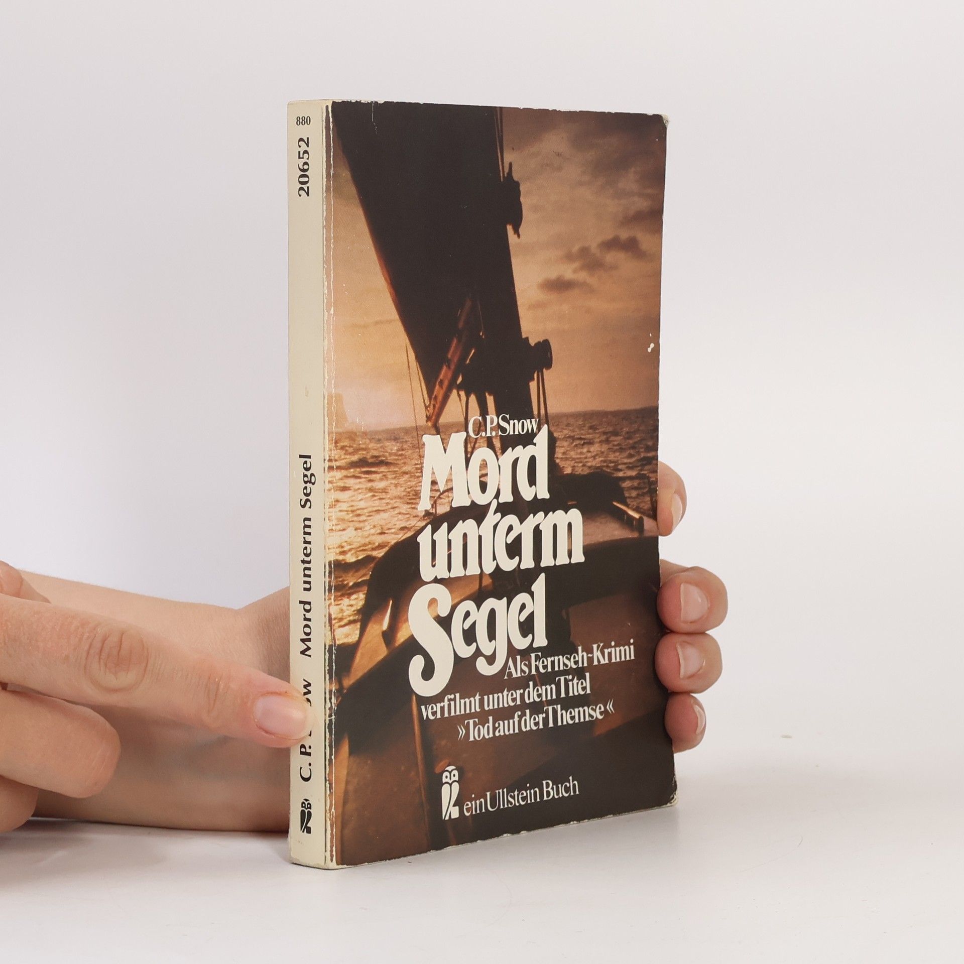 Charles P. Snow Mord unterm Segel. Roman.