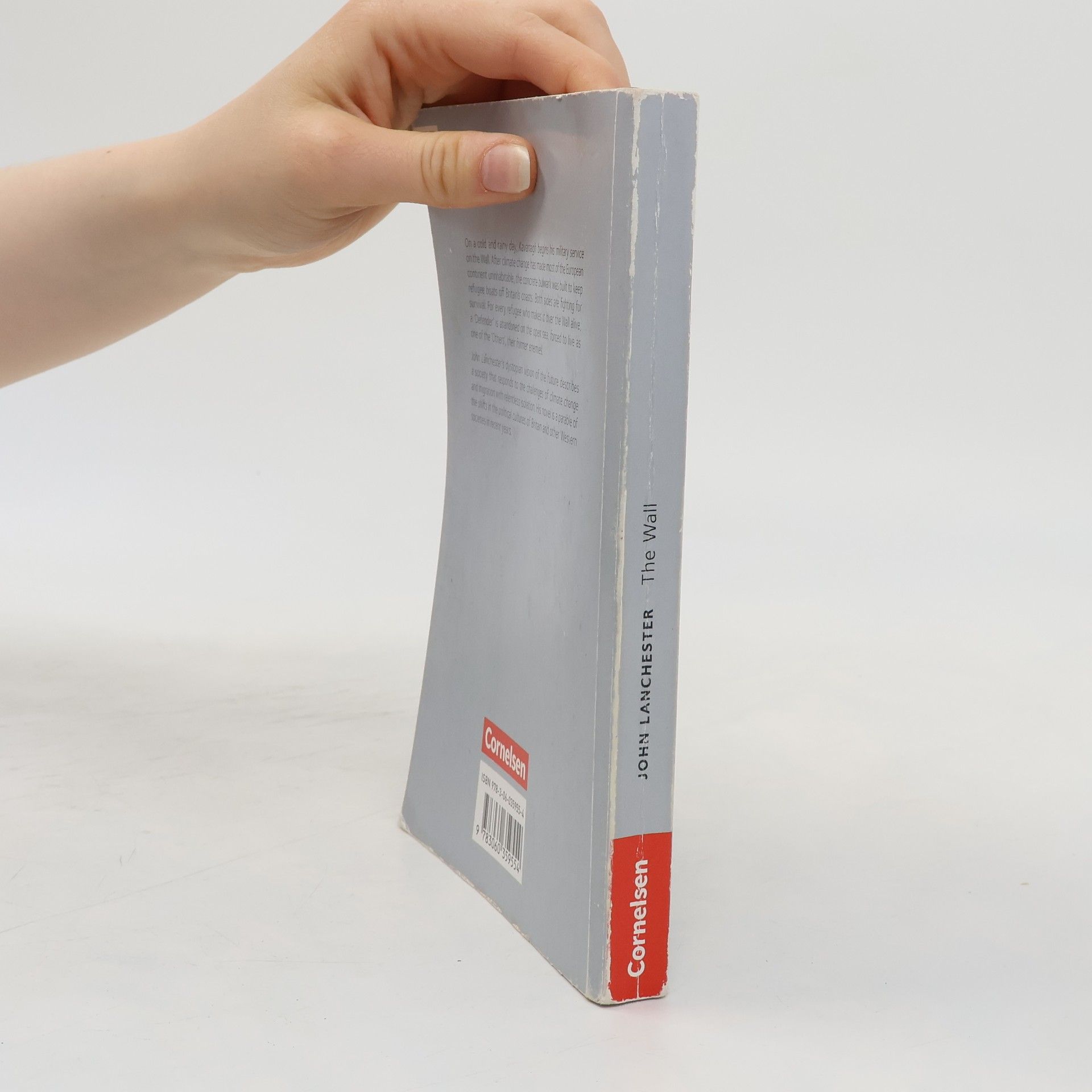 John Lanchester The Wall