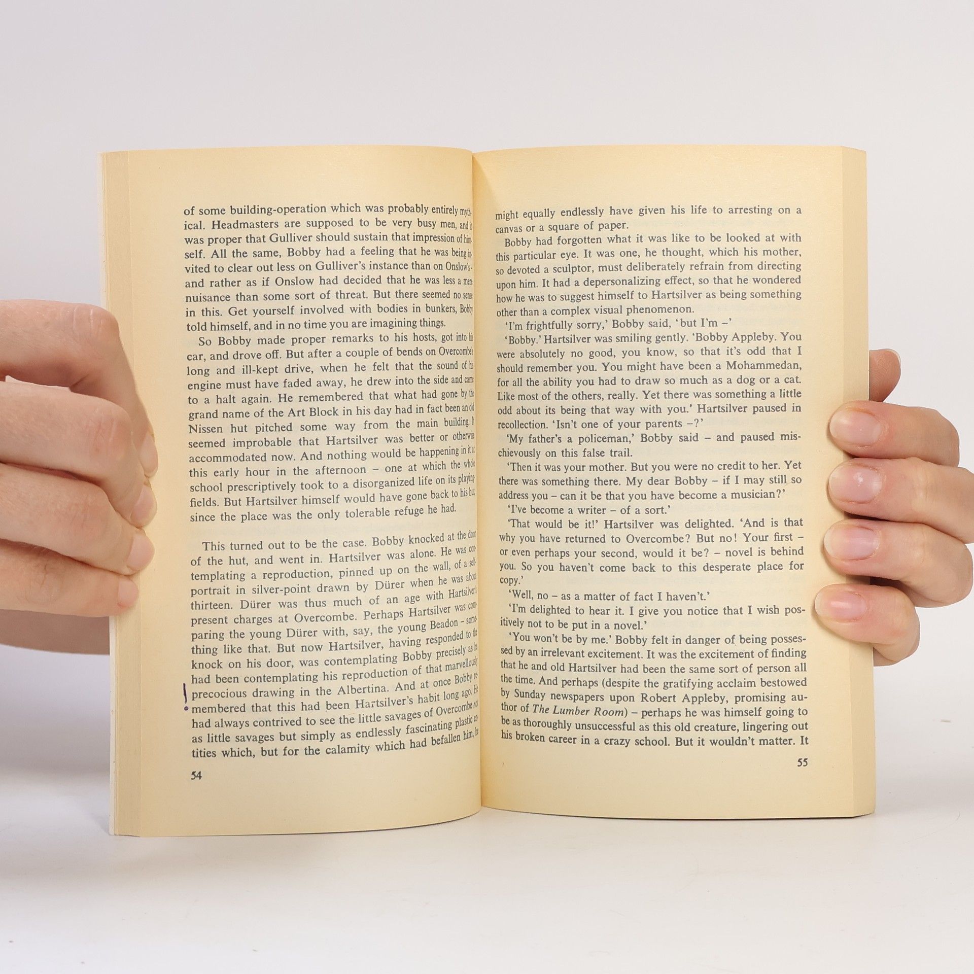 Michael Innes Classic Crime: An Awkward Lie