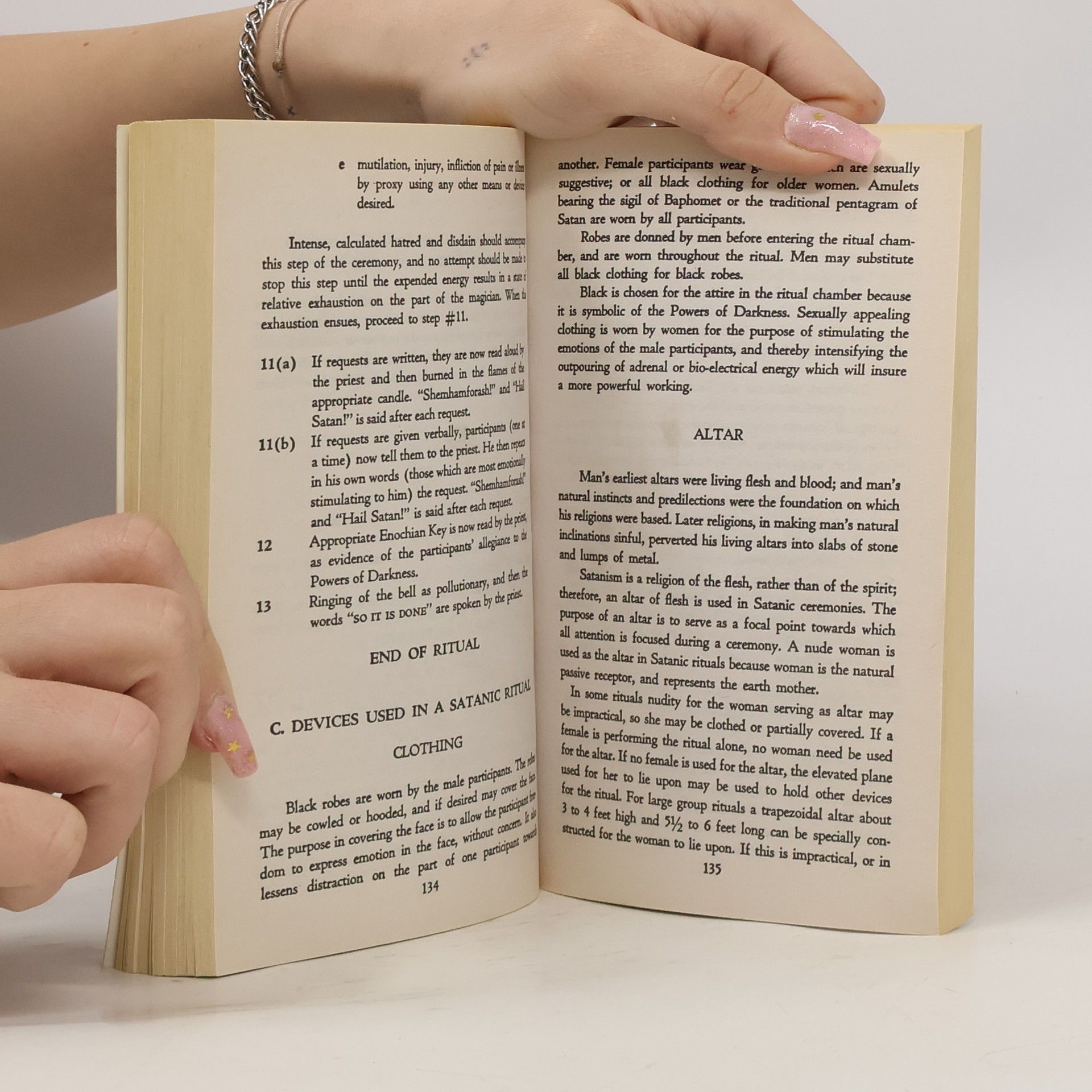 Anton Szandor La Vey The Satanic Bible