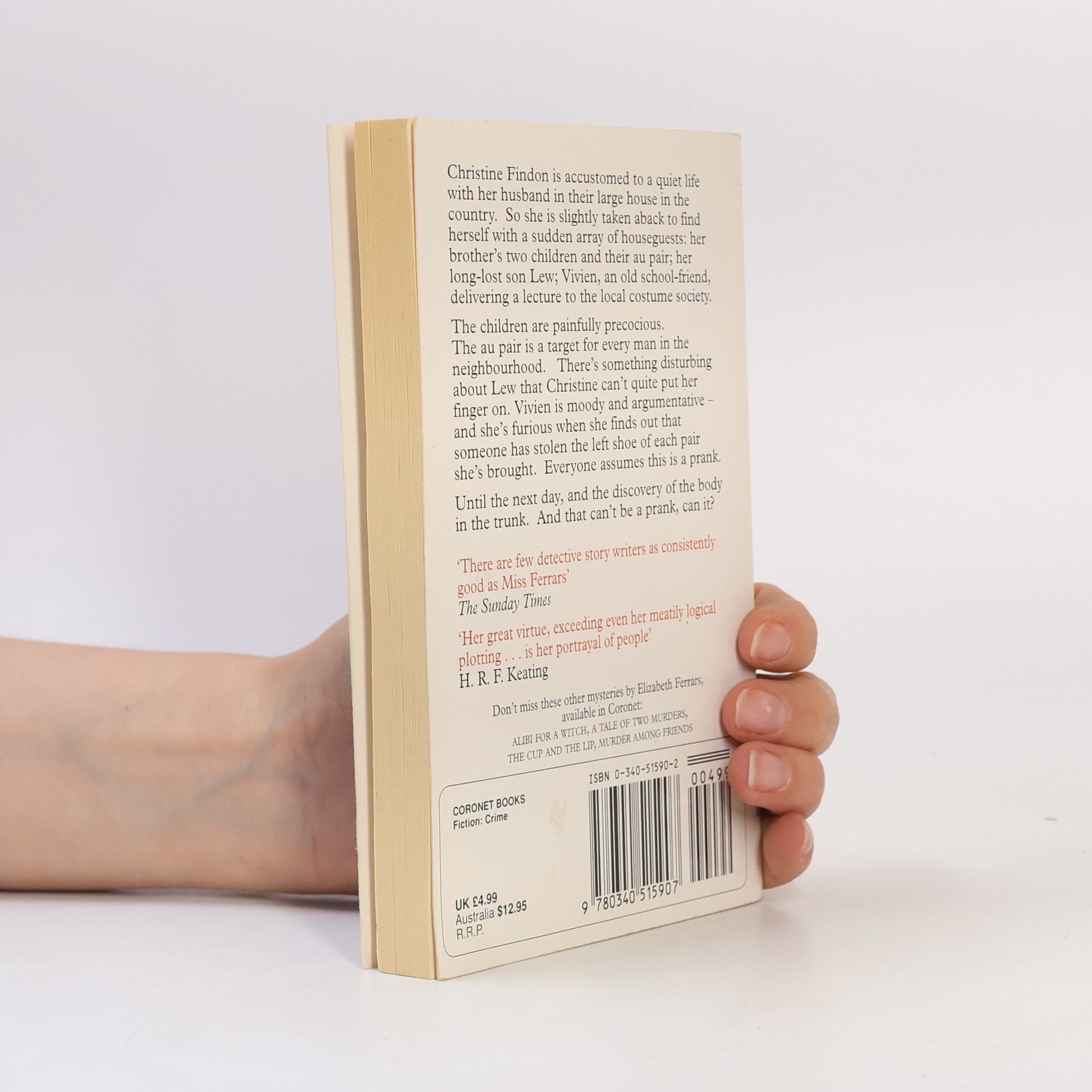Elizabeth Ferrars Coronet Books: Foot in the Grave
