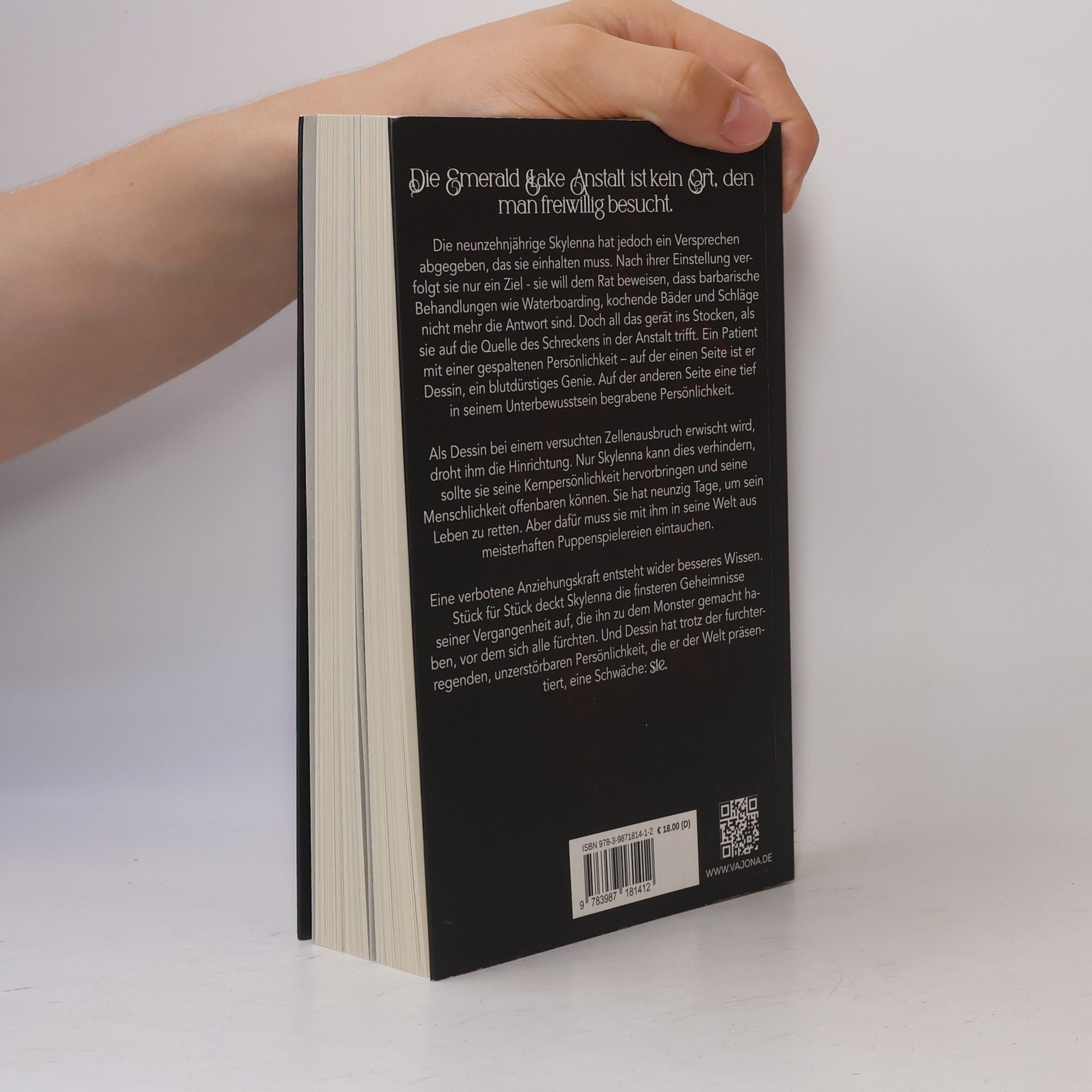 Brandi Elise Szeker The Pawn and The Puppet (The Pawn and The Puppet 1)