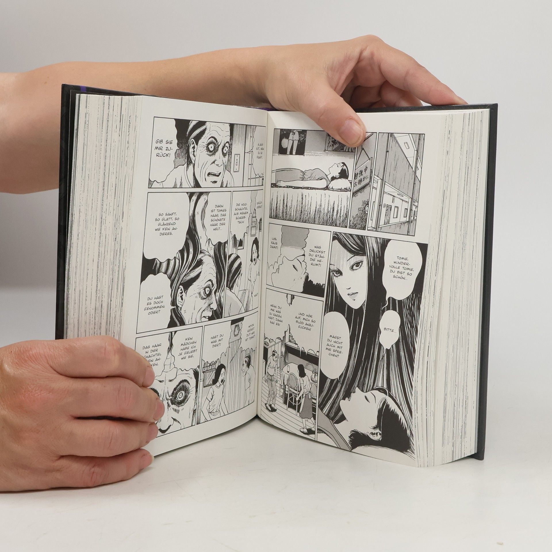 Džundži Itó Tomie Deluxe