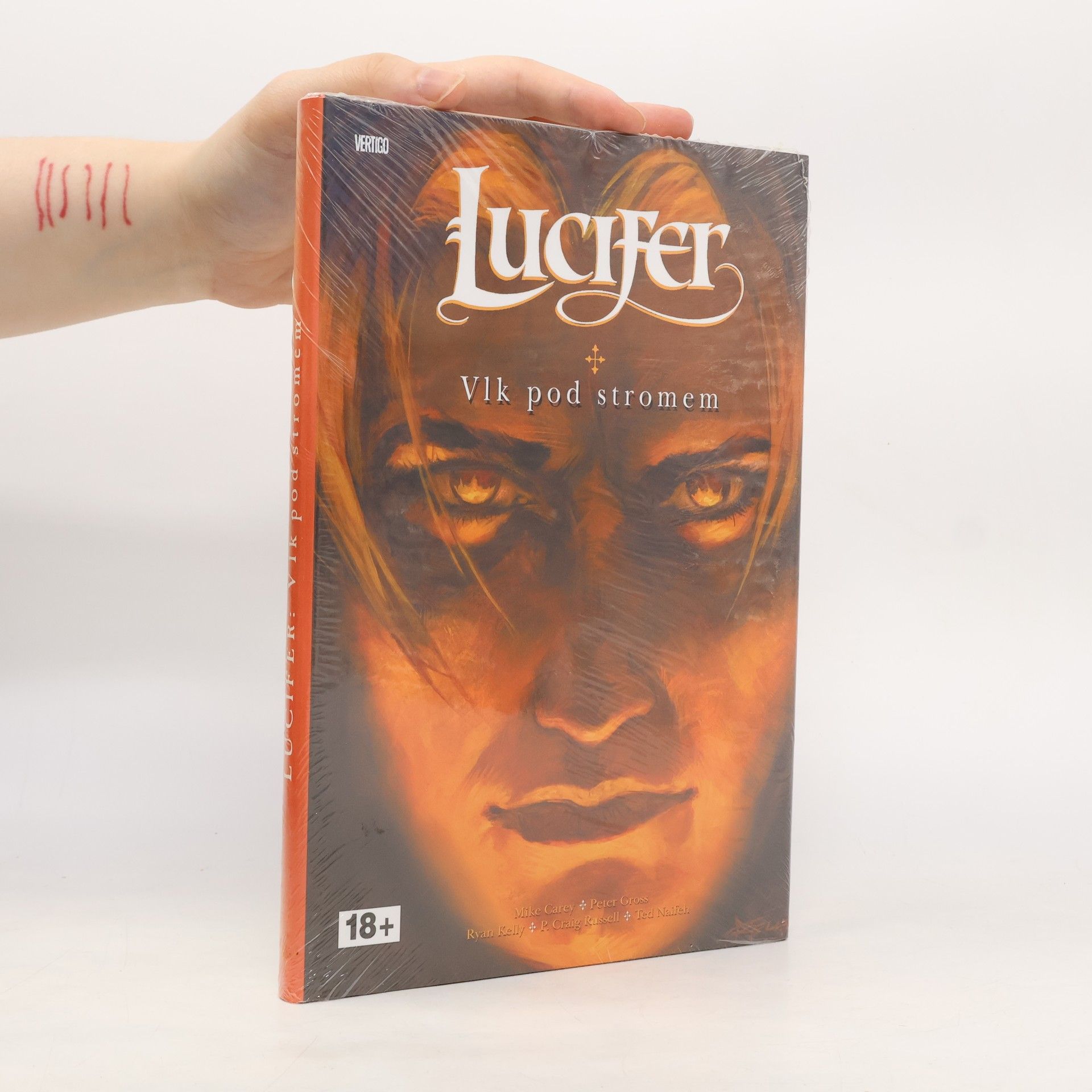 M. R. Carey Lucifer: Vlk pod stromem