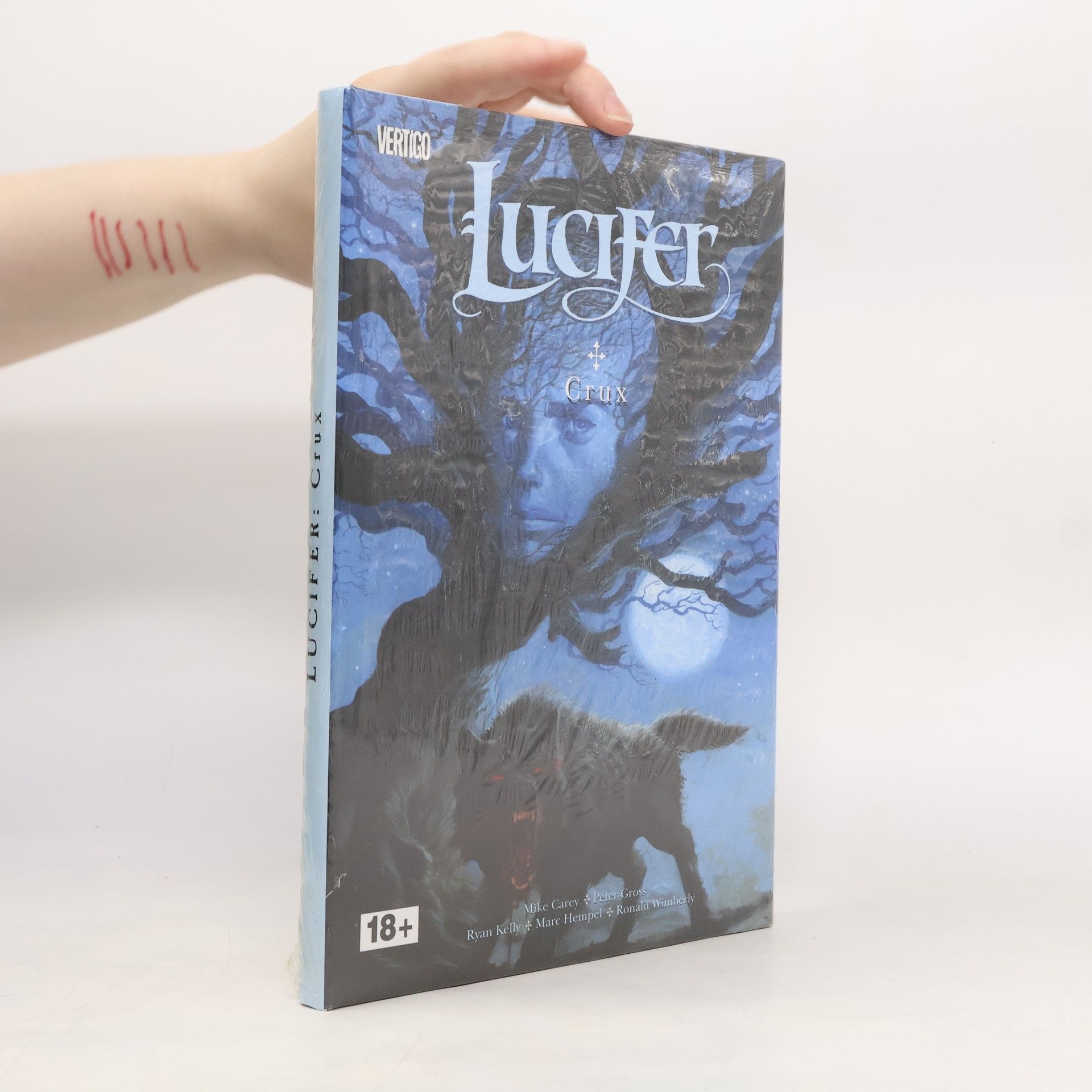 M. R. Carey Lucifer. Crux