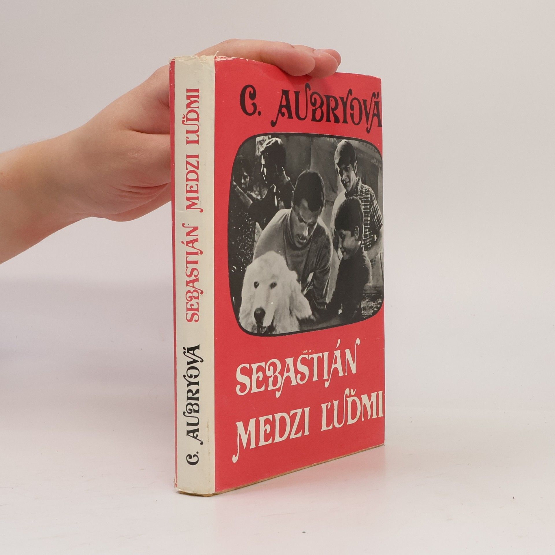 Cécile Aubry Sebastián medzi ľuďmi