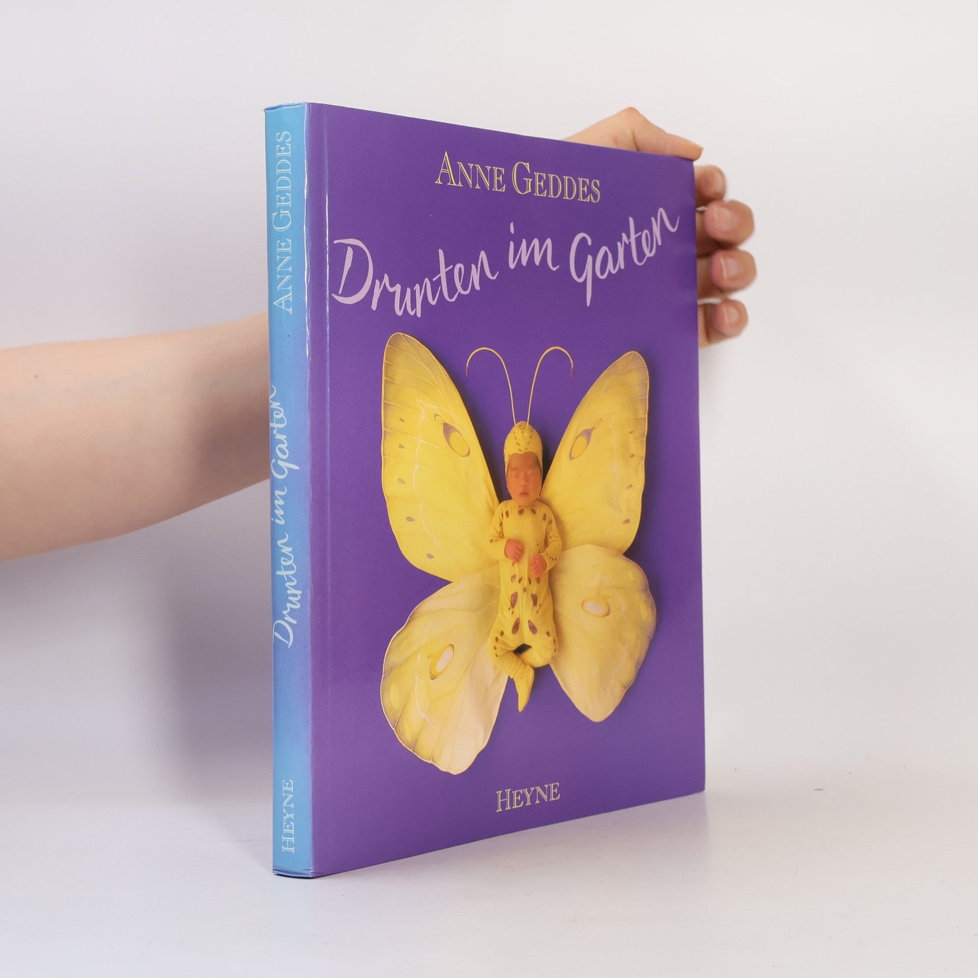 Anne Geddes Drunten im garten