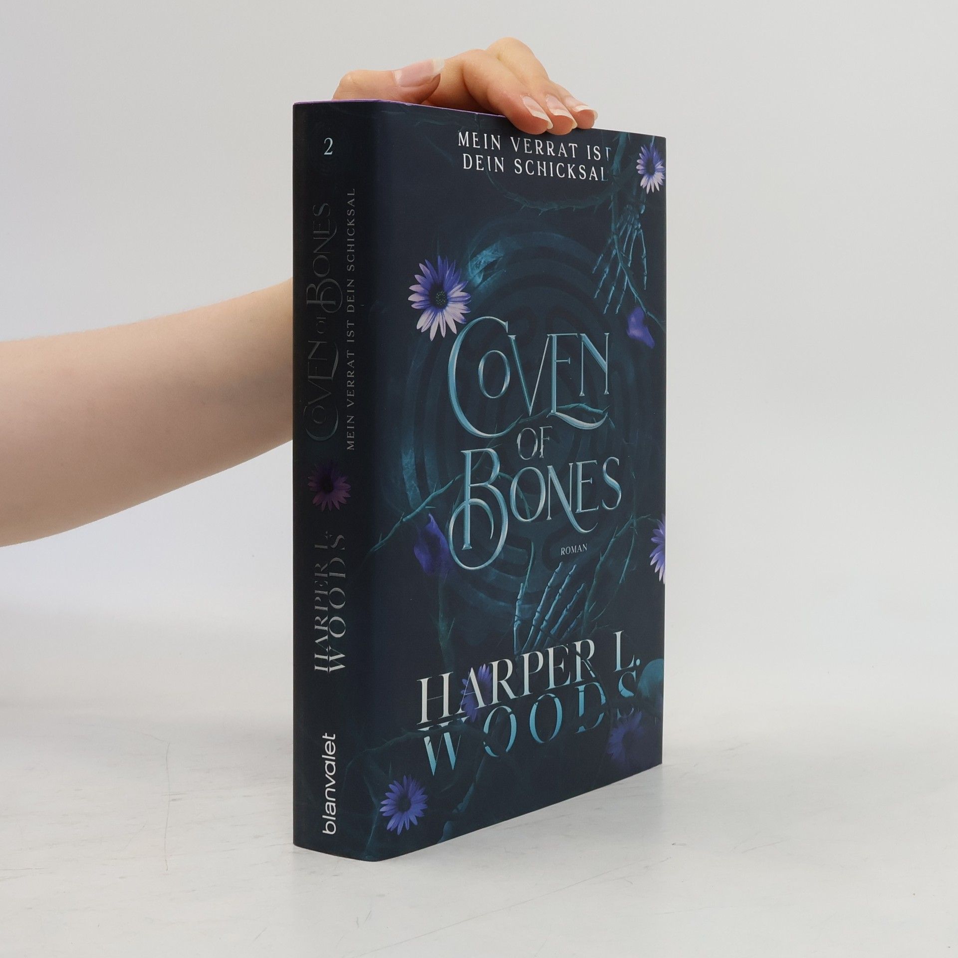 Harper L. Woods Coven of Bones 2